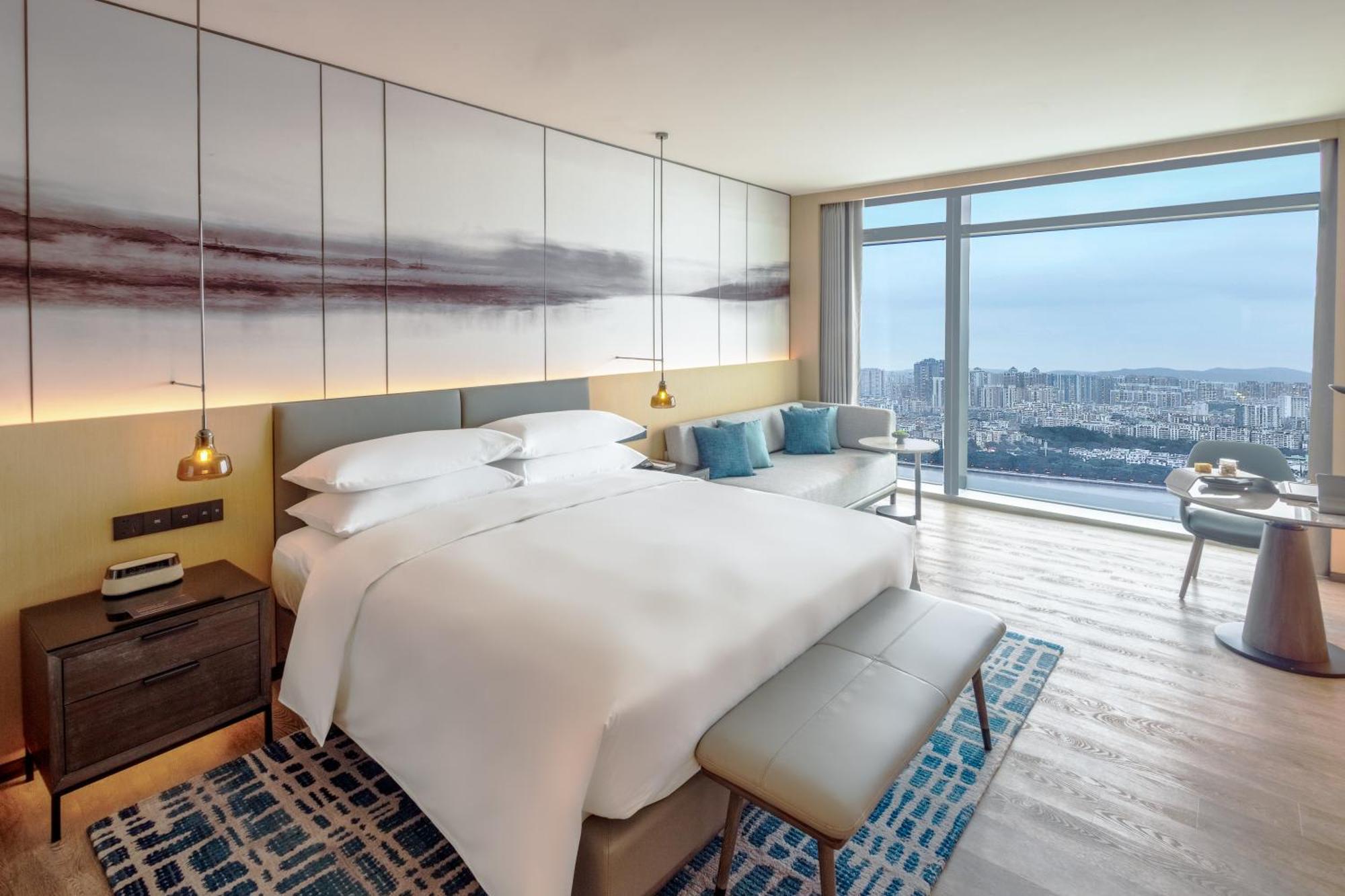 Premium King Room