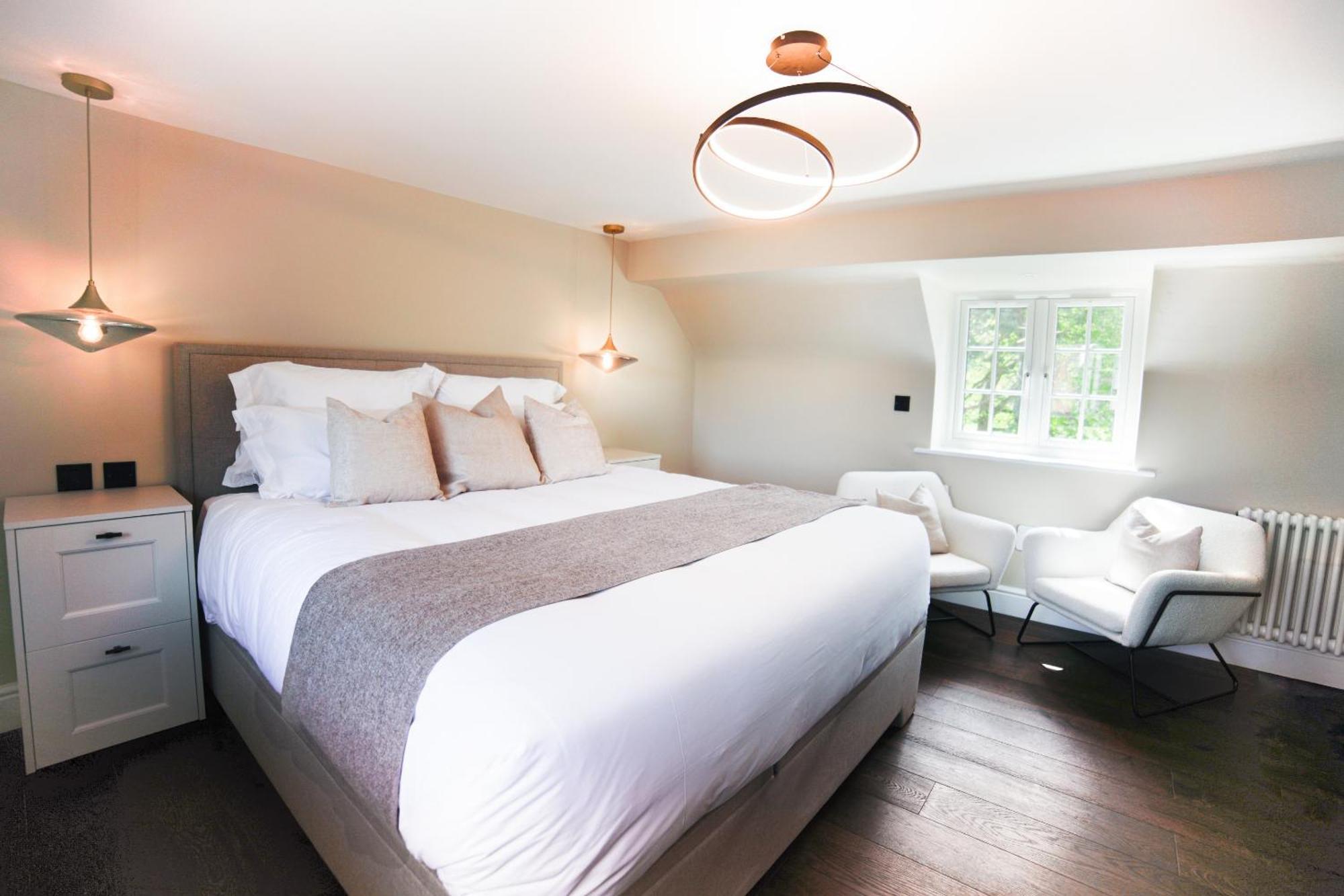 Deluxe Double Room with Bath