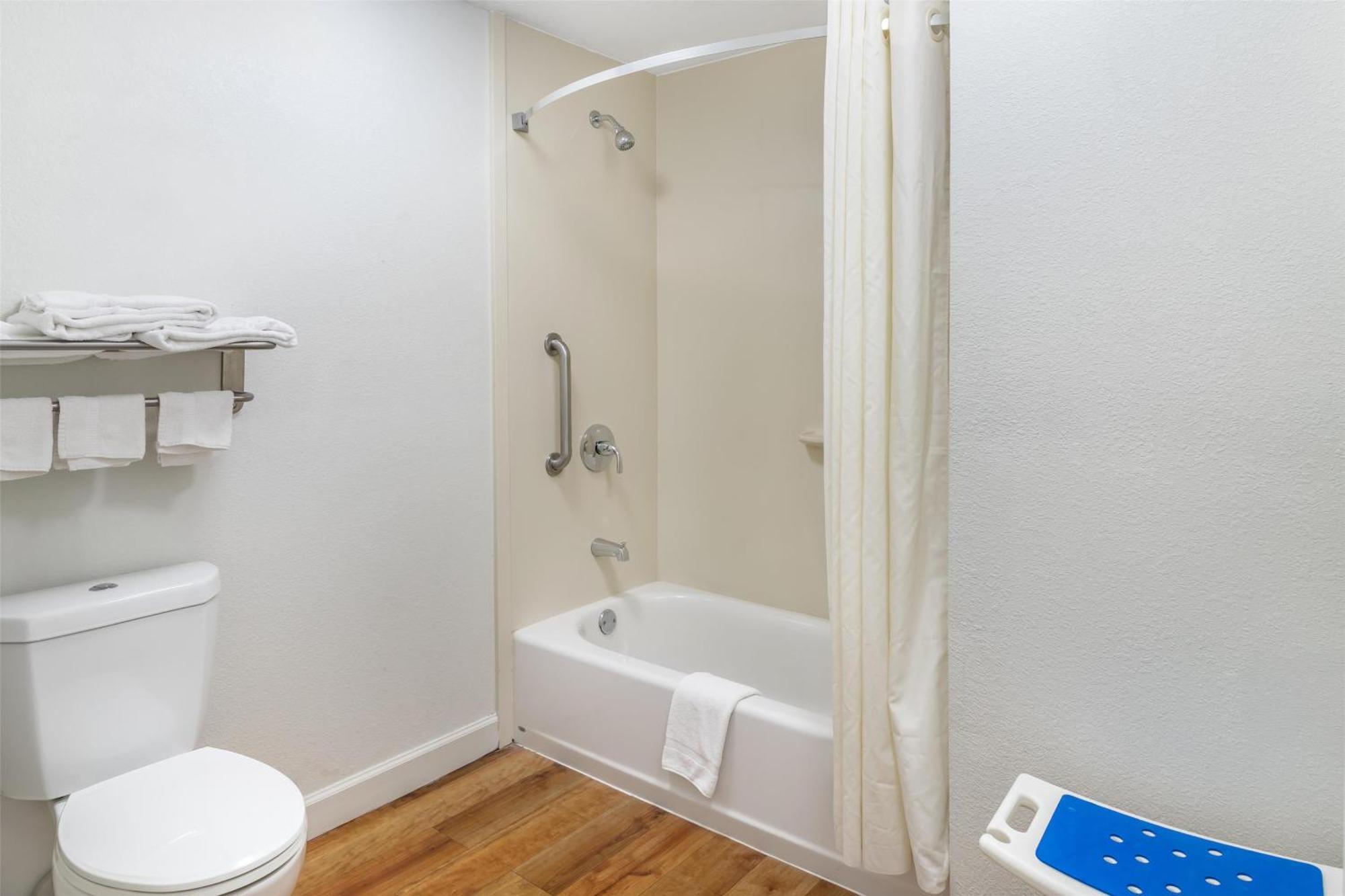 Chambre Lit King-Size - Non-Fumeurs