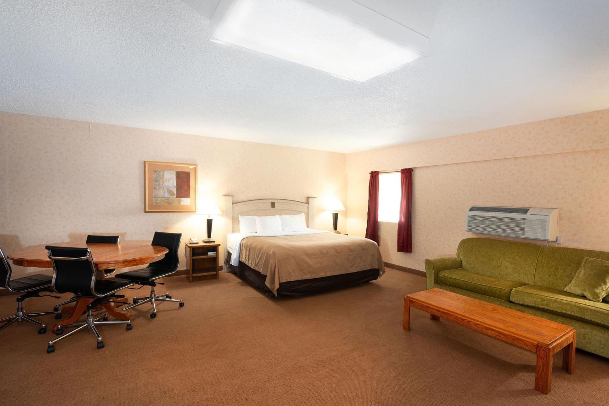 King Room - Non-Smoking