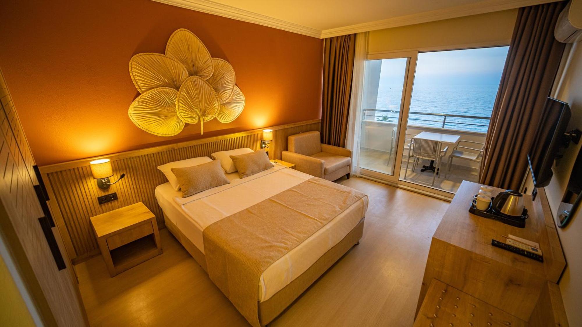 Superior Triple Room with Sea View