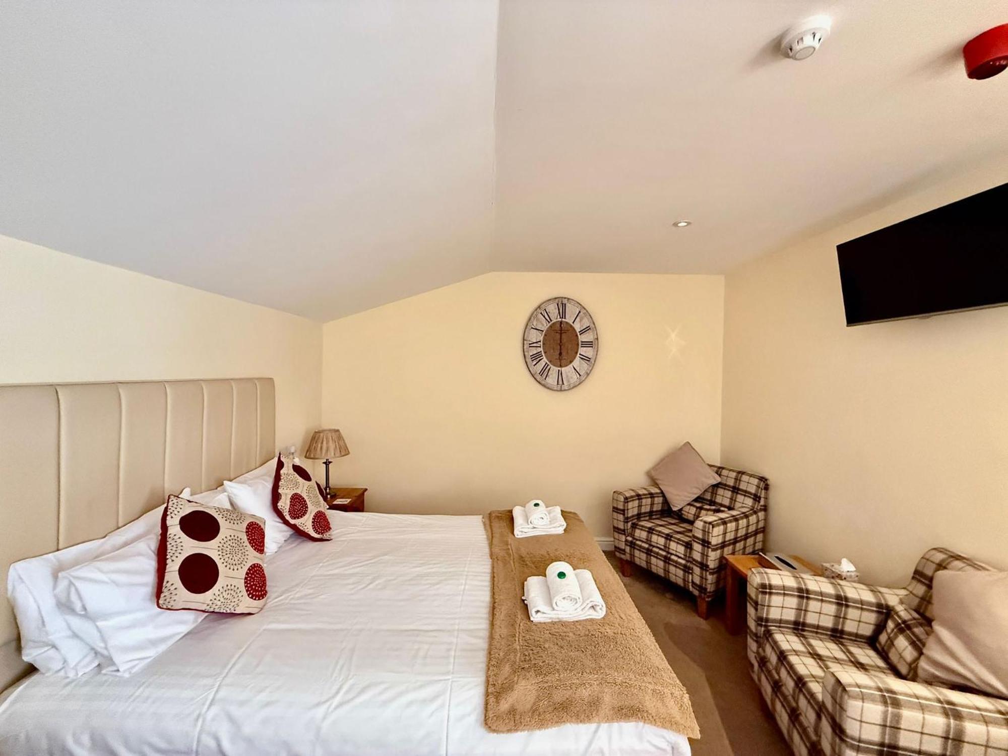 Standard King Room