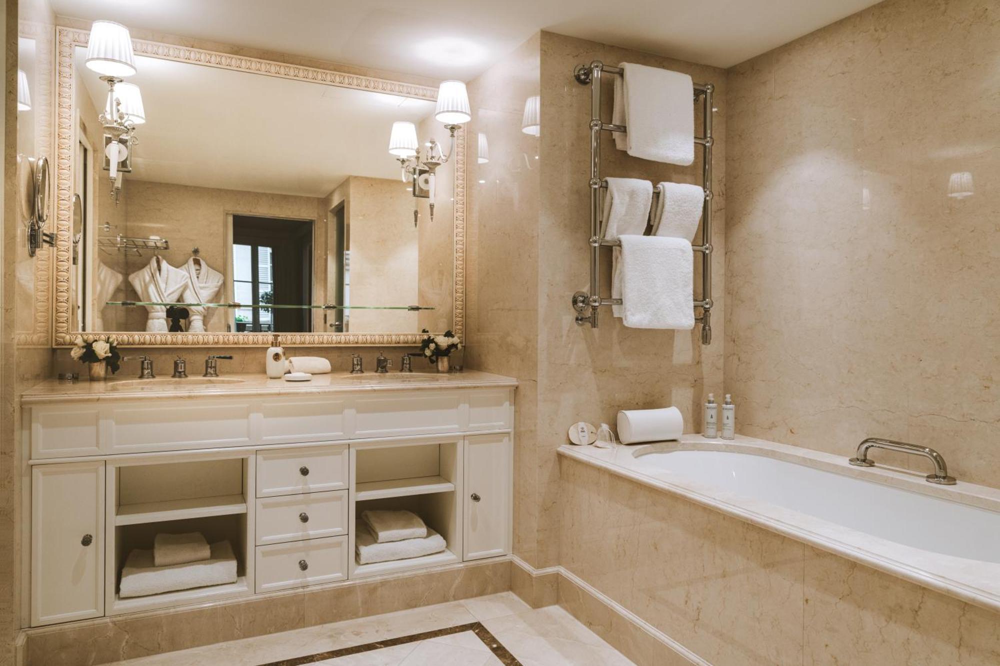 Suite Elysée