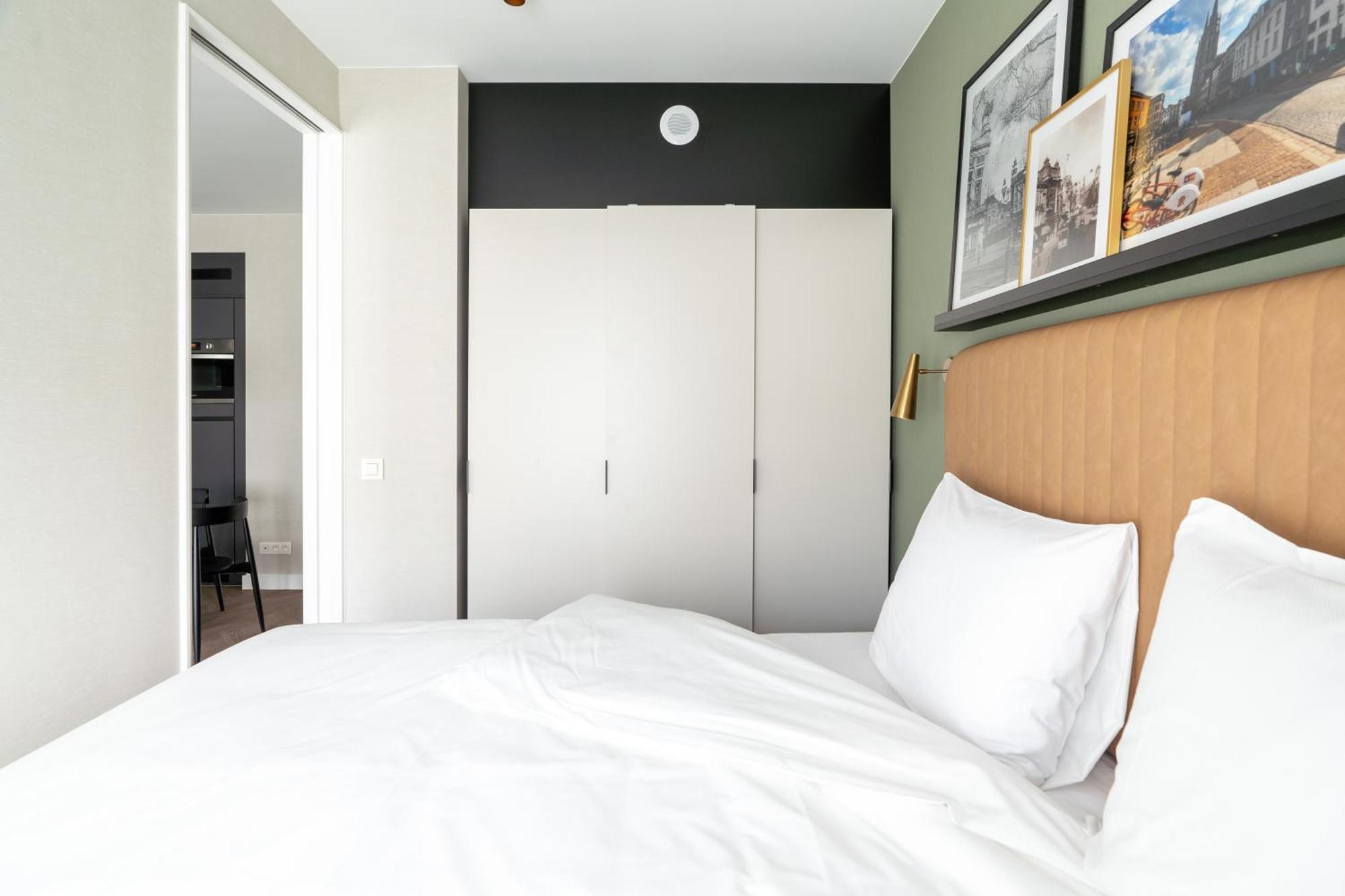 1 Bedroom Apartment