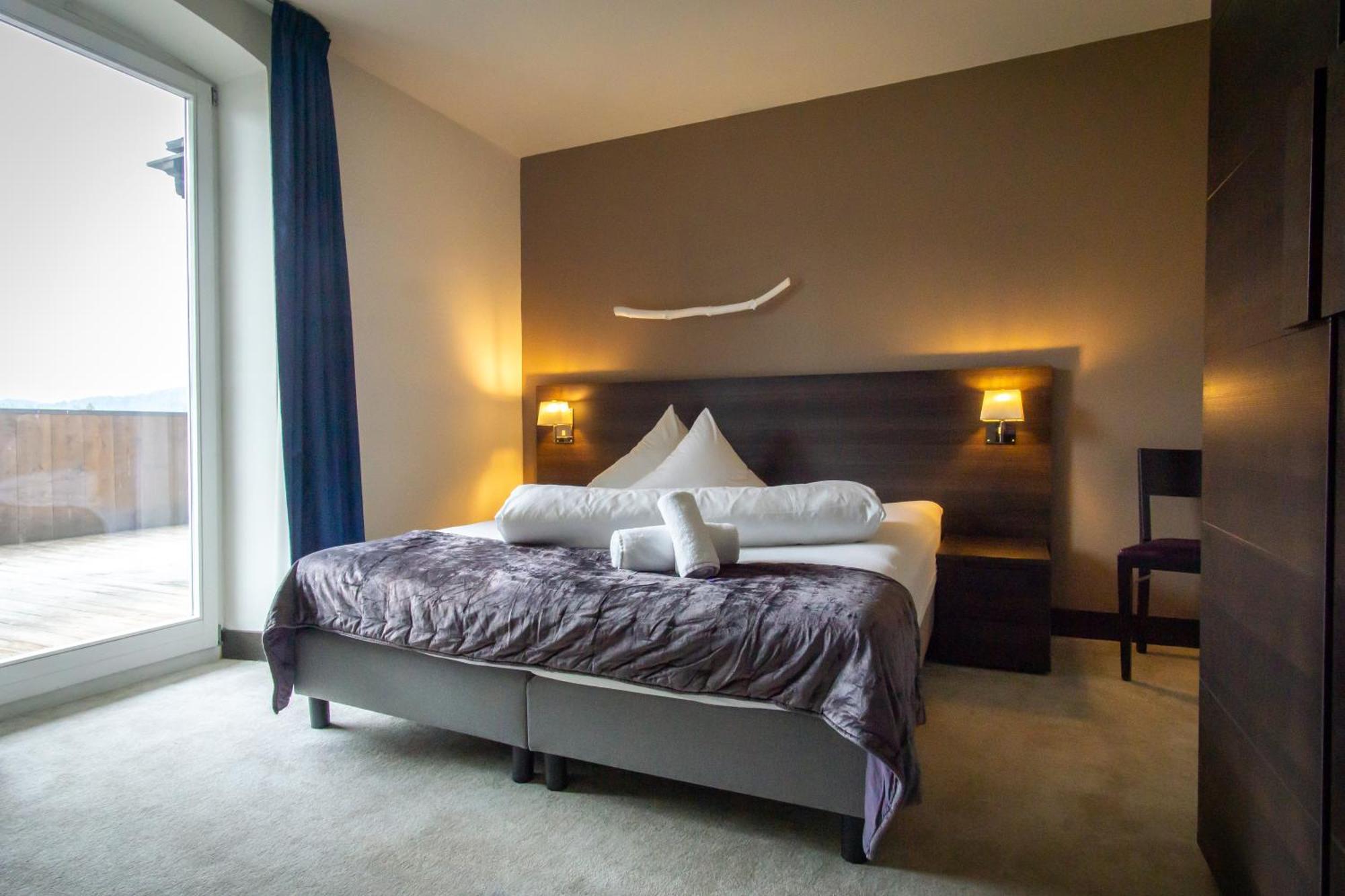 Double Room with Mountain View
