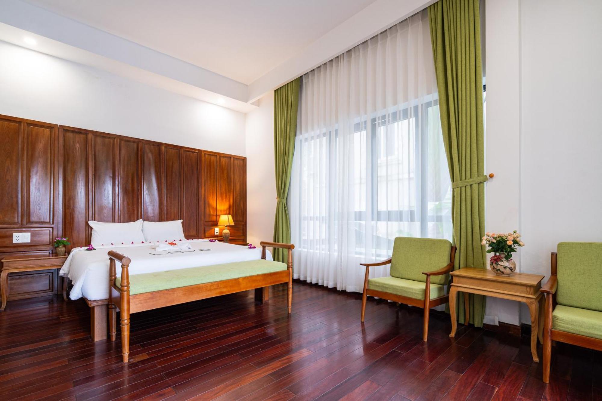 Deluxe Double Room with Bath