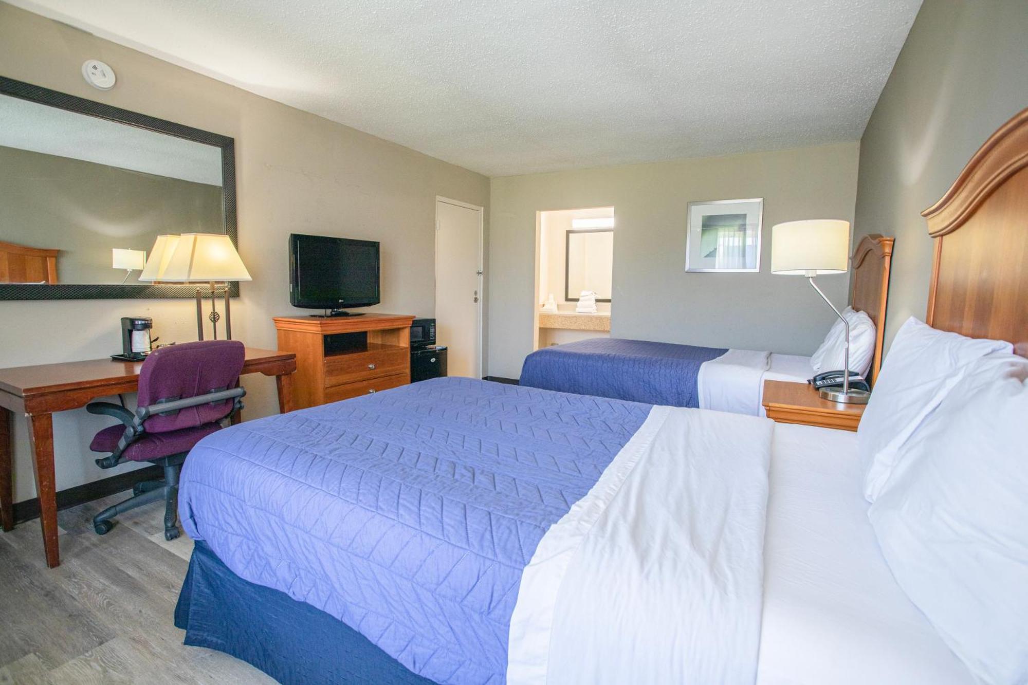 2 Full Beds Accessible Non Smoking