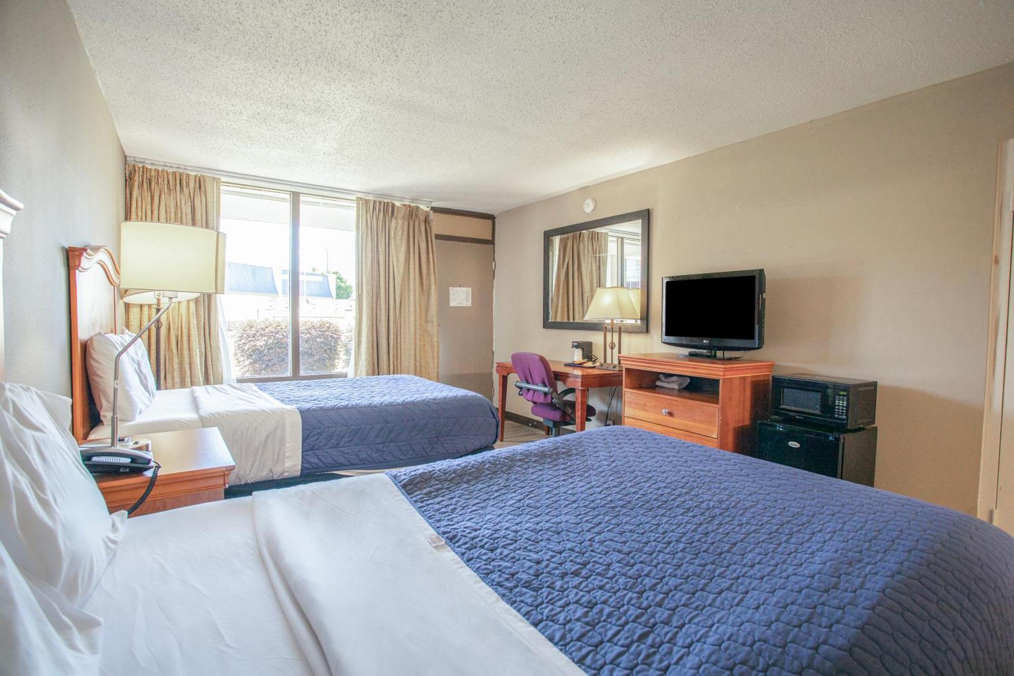 2 Full Beds Accessible Non Smoking