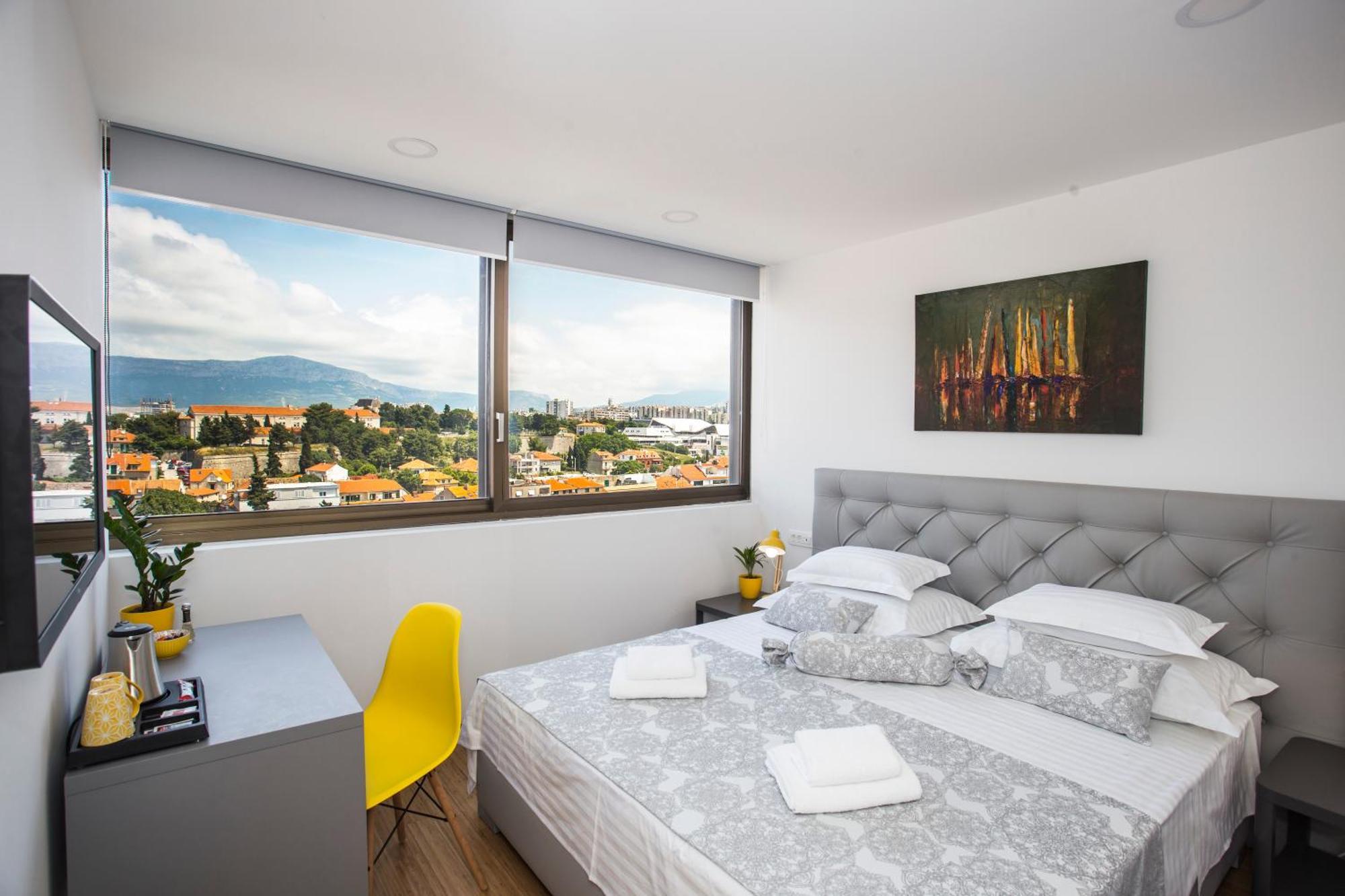 Standard Double or Twin Room,1669068402:JPEG