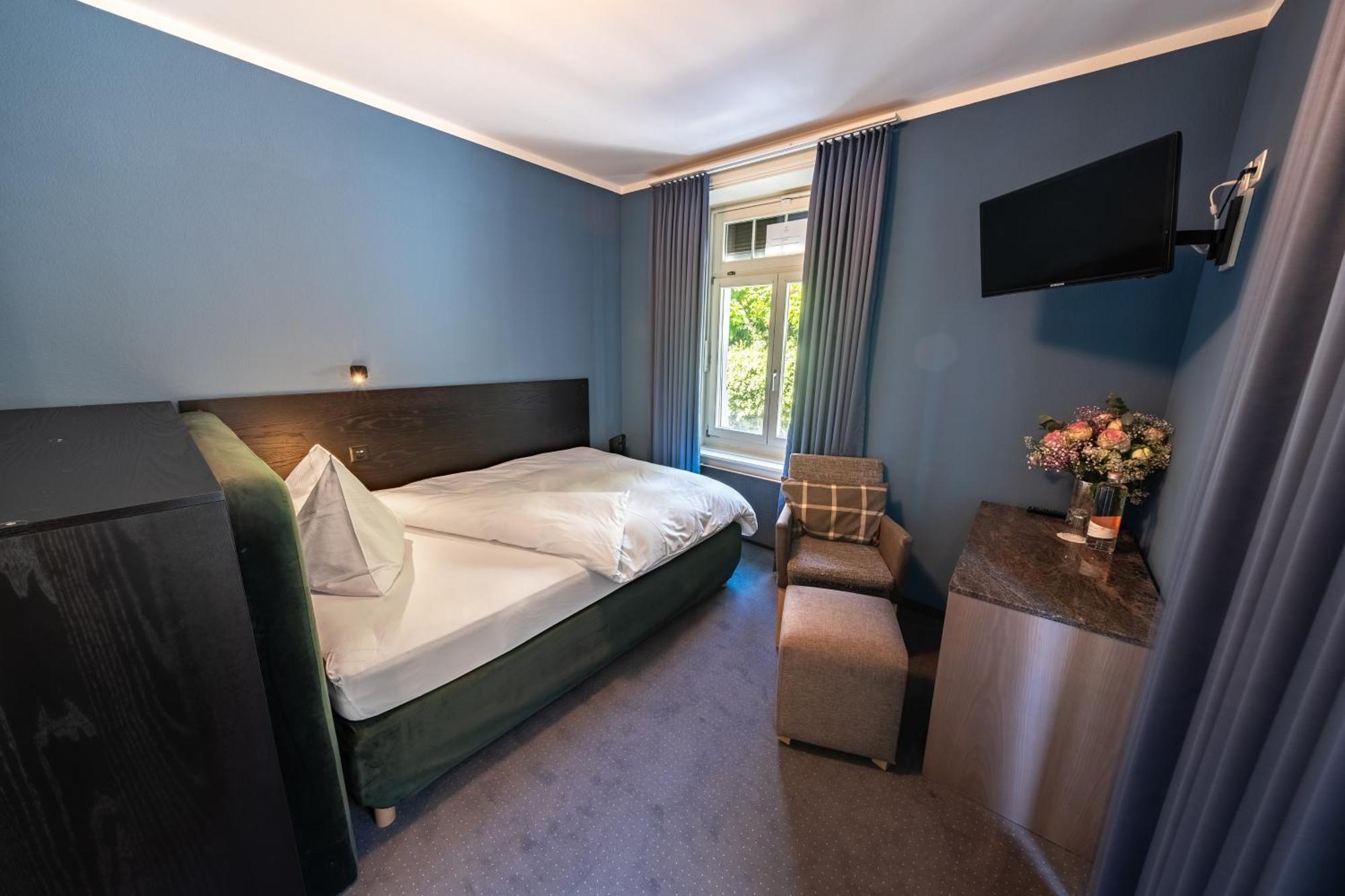 Single Room,1669128414:JPEG