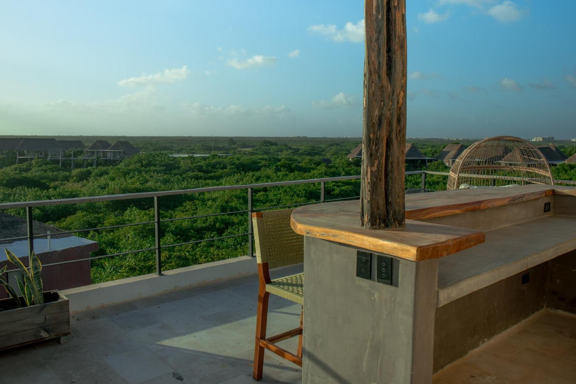 Suite Balcony