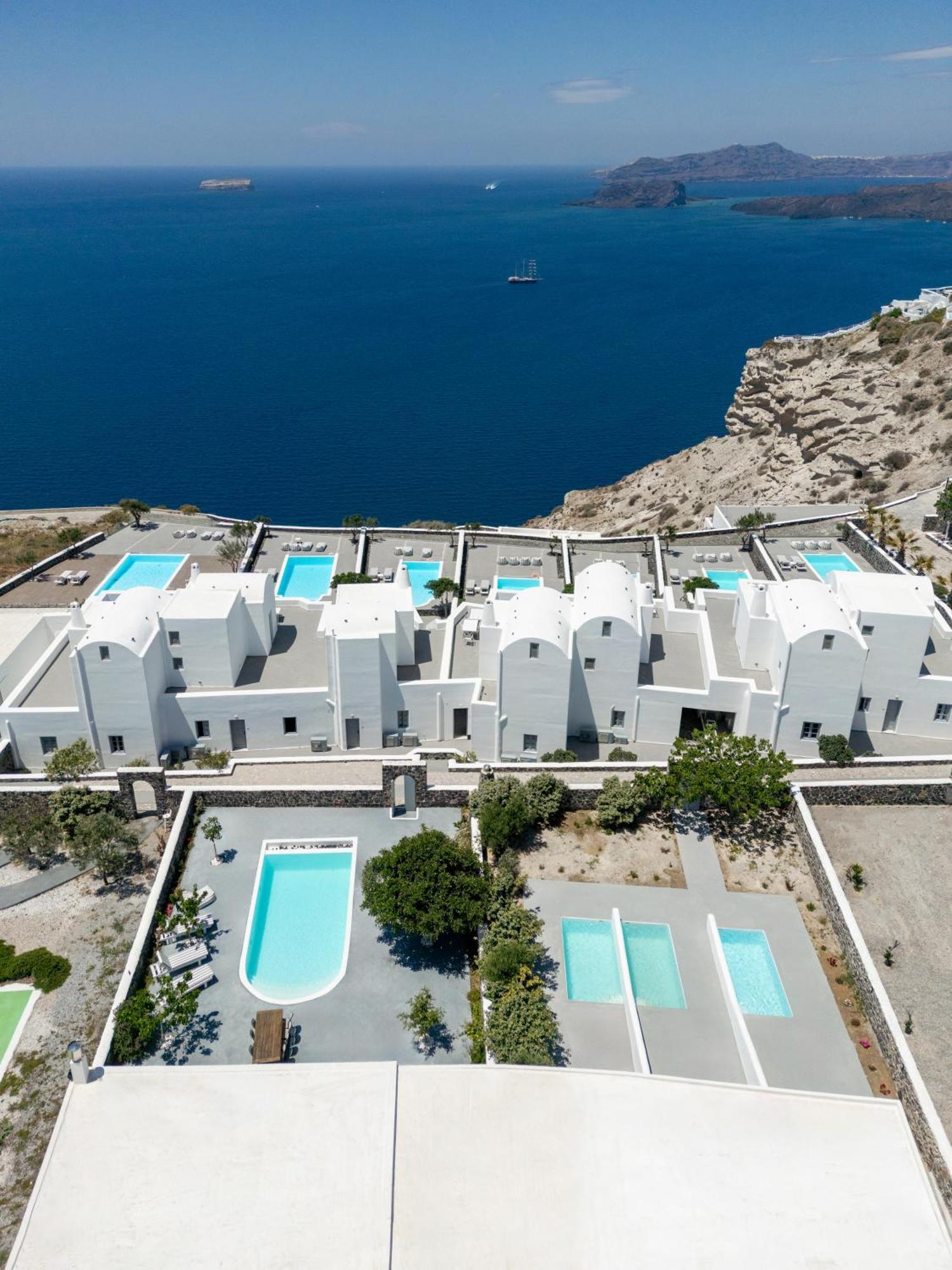 Two Bedroom Apartment with Private Pool