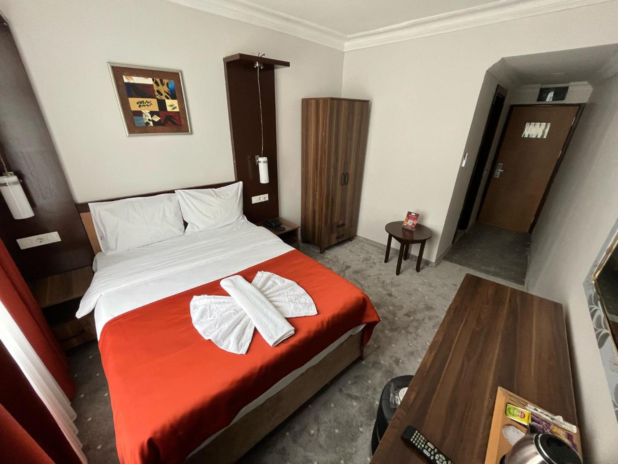Double Room,1669826996:JPEG