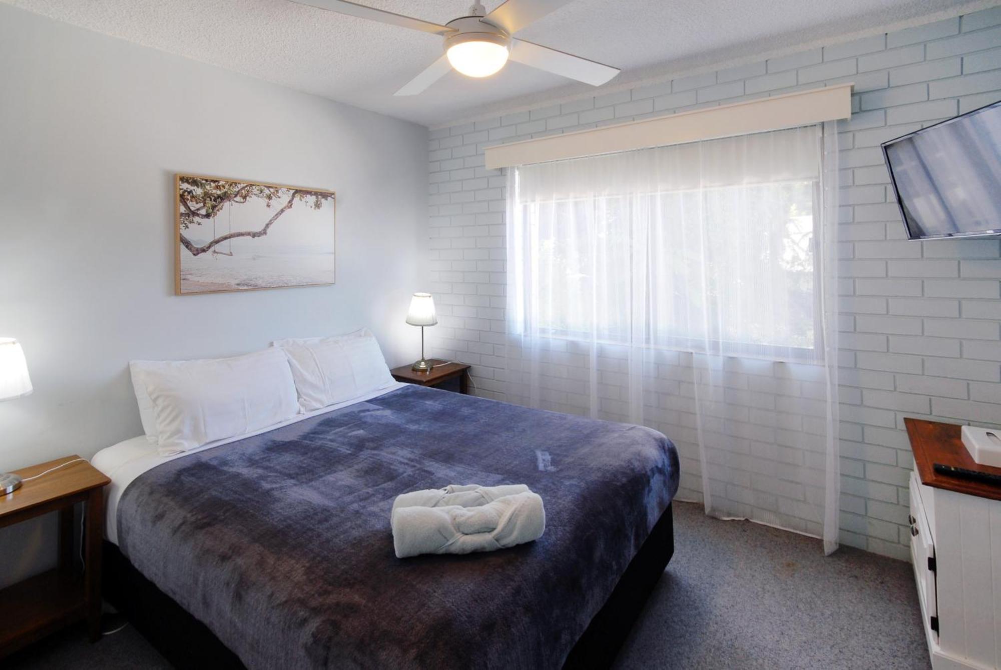 Front Unit - Two-Bedroom Apartment with  Ocean View