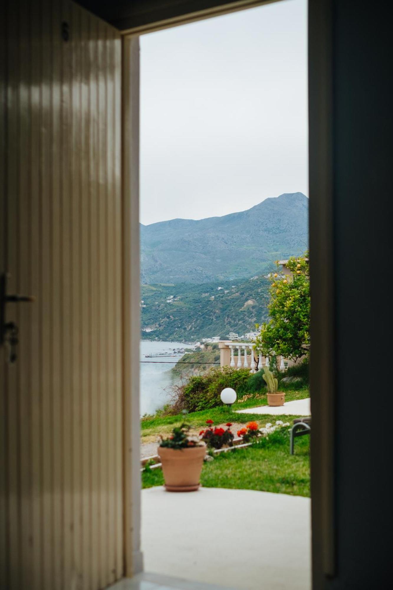 Studio with Sea View