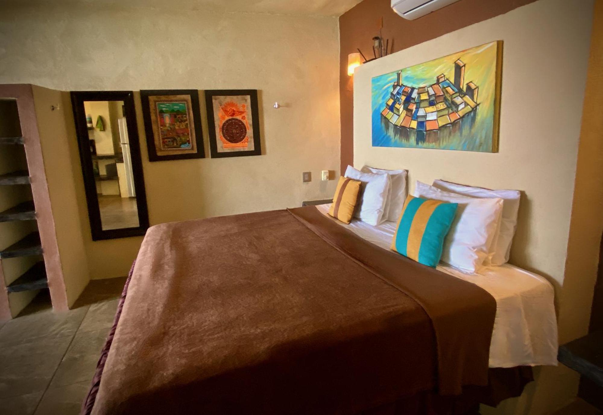 Deluxe King Suite