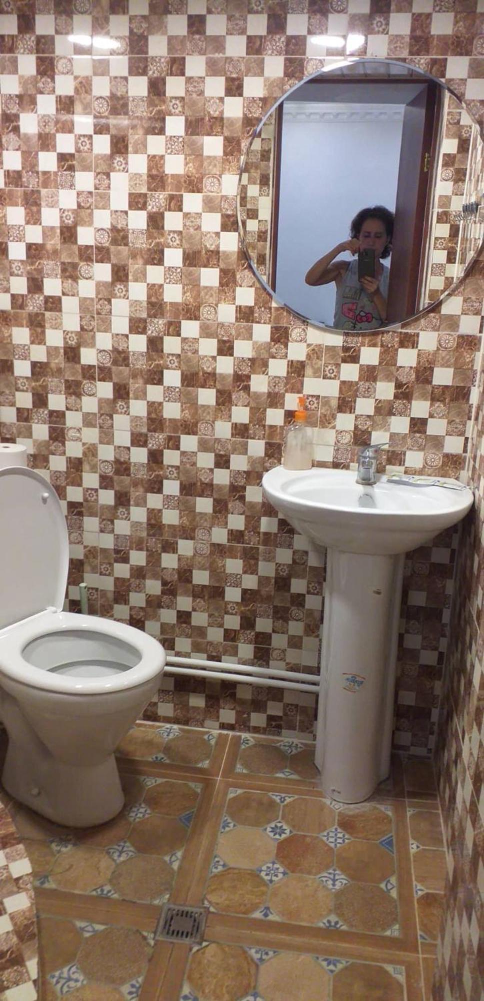 Single Room Bathroom