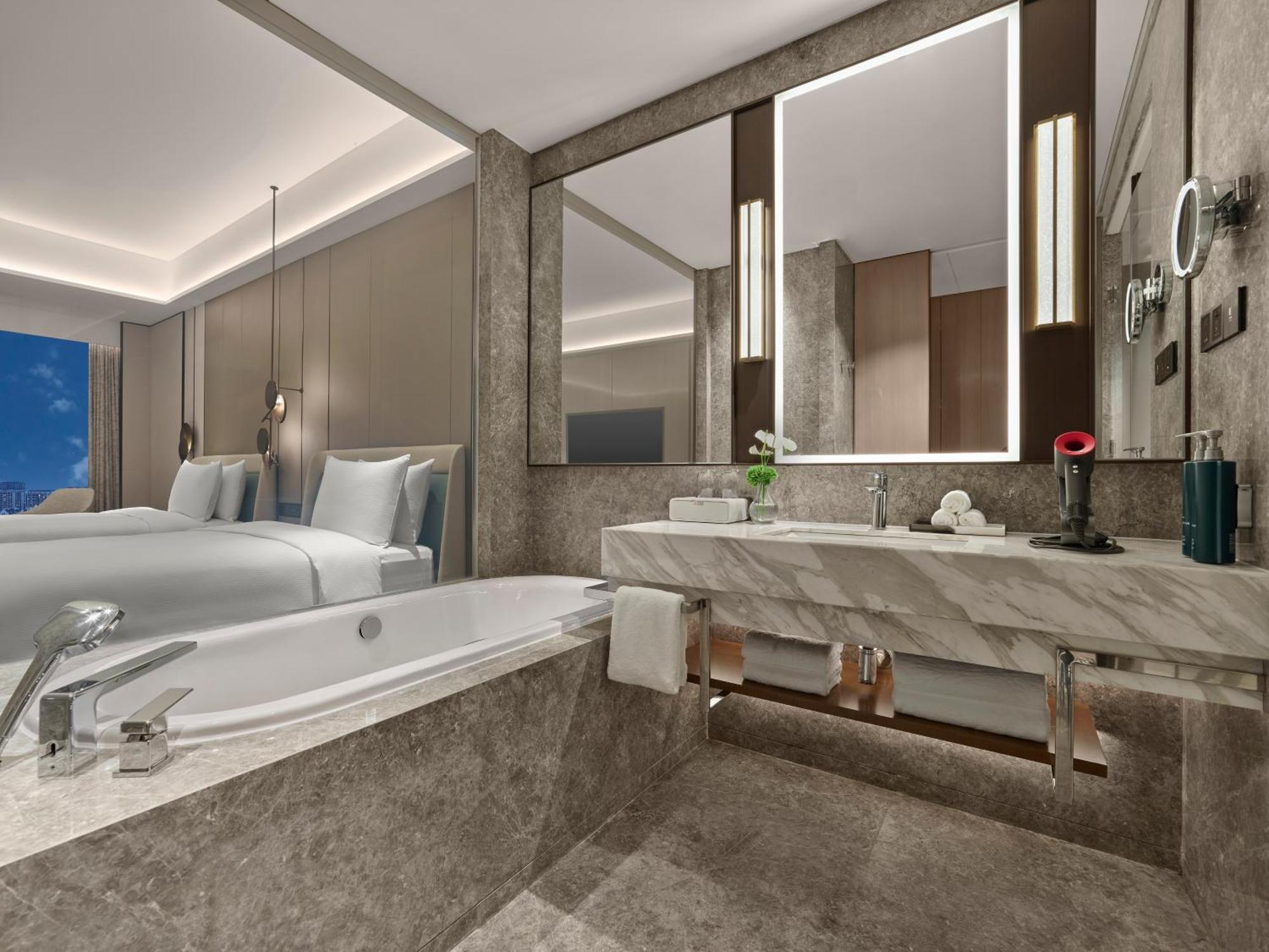 Deluxe Twin Room River View