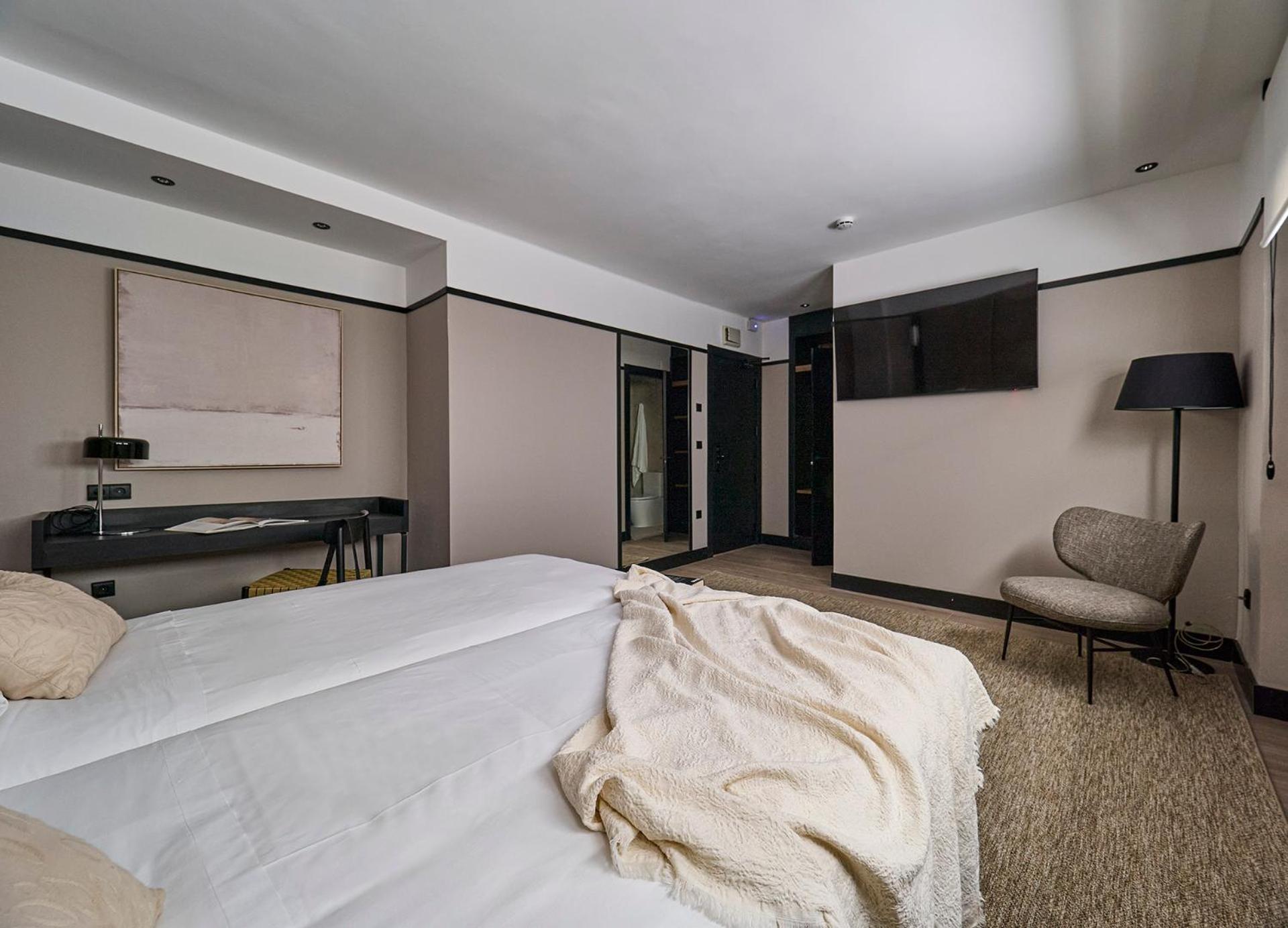 Double Interior Room