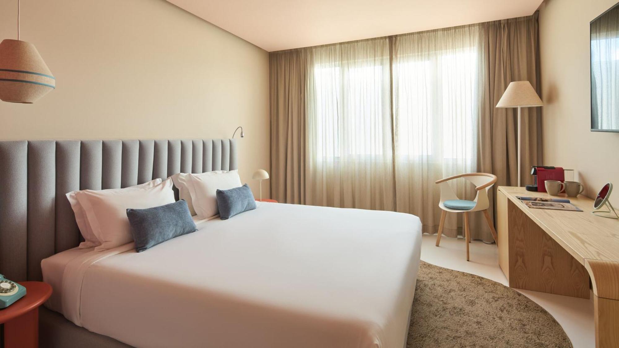 Standard Room,1669816696:JPEG