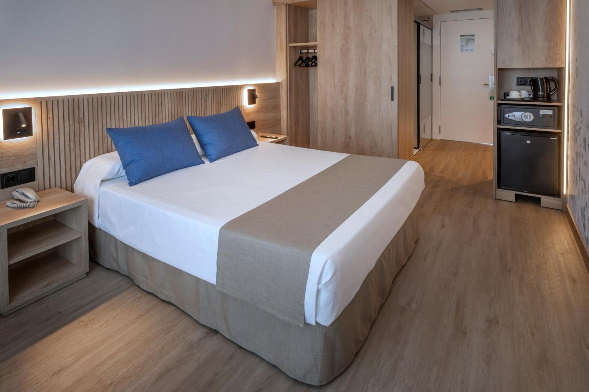 Premium Double Room,1670708160:JPEG