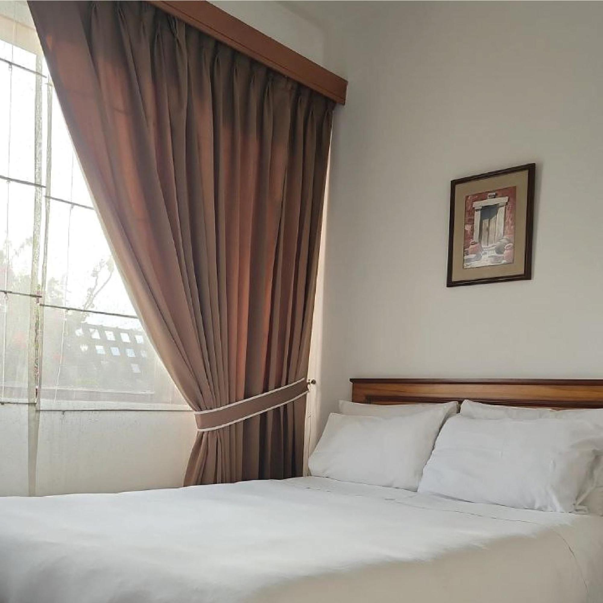 Standard Single Room,64660915:JPEG