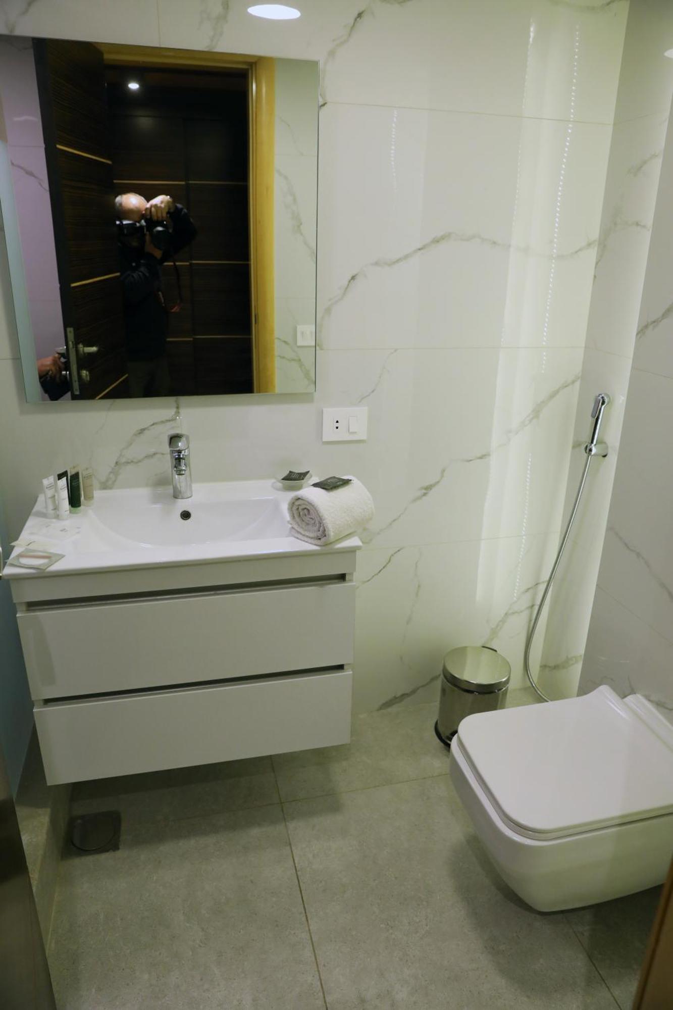 Luxury Two-Bedroom Suite,1670710358:JPEG