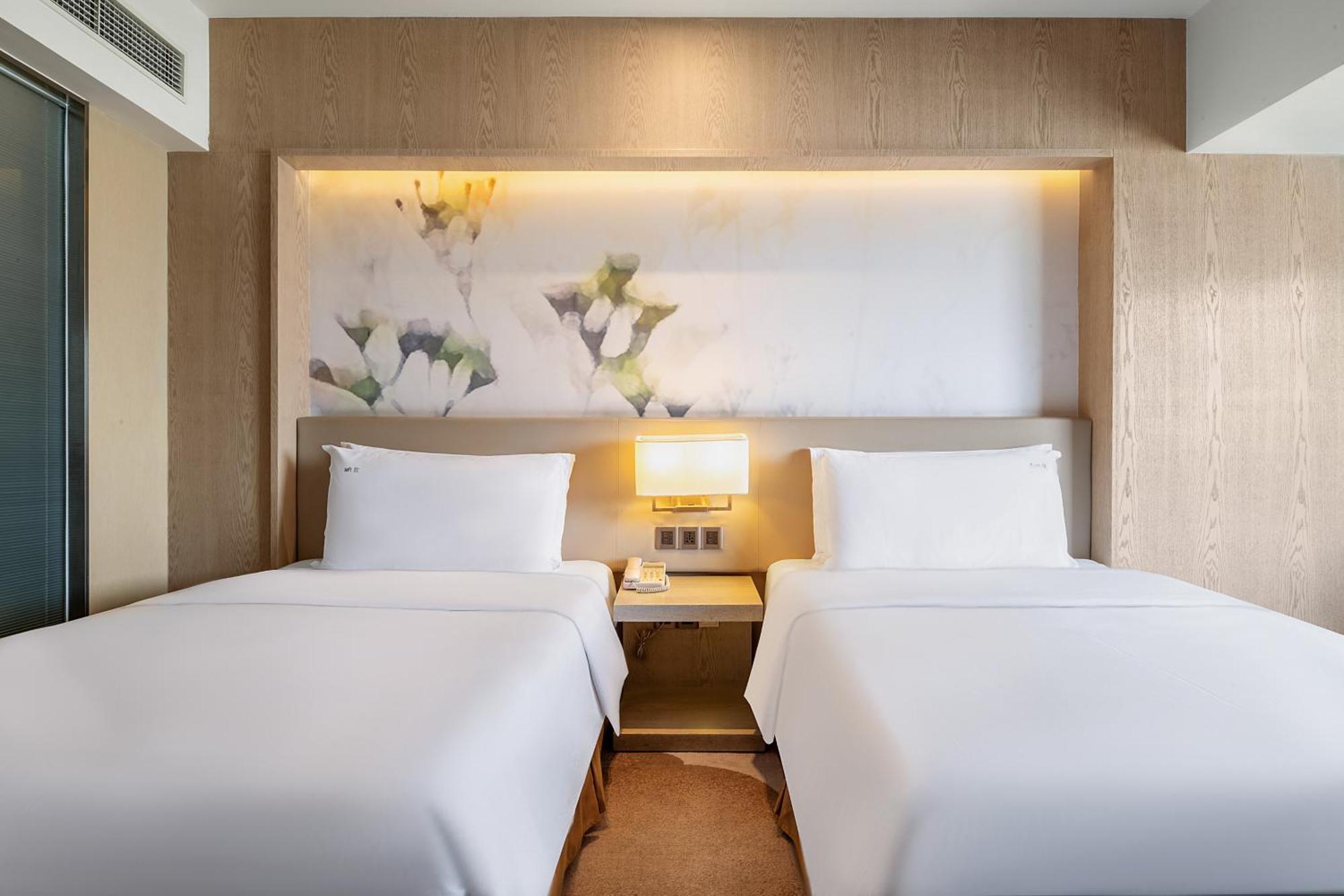 2 Twin Beds Standard
