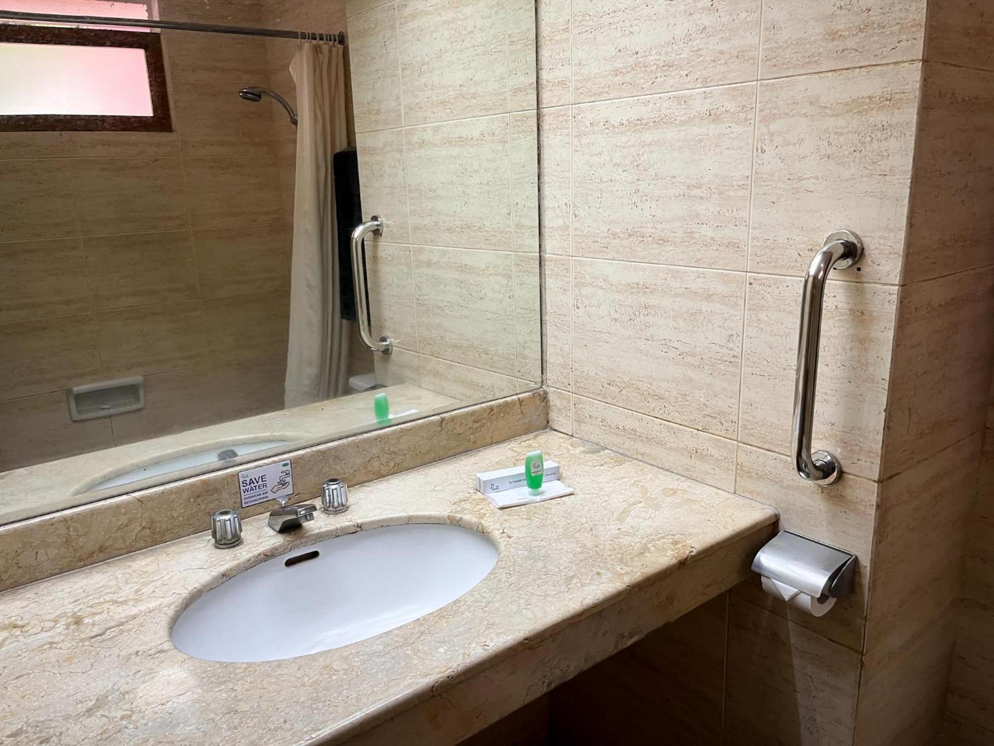 3-Bedroom Family Corner Room & Dine for 2 Adults only