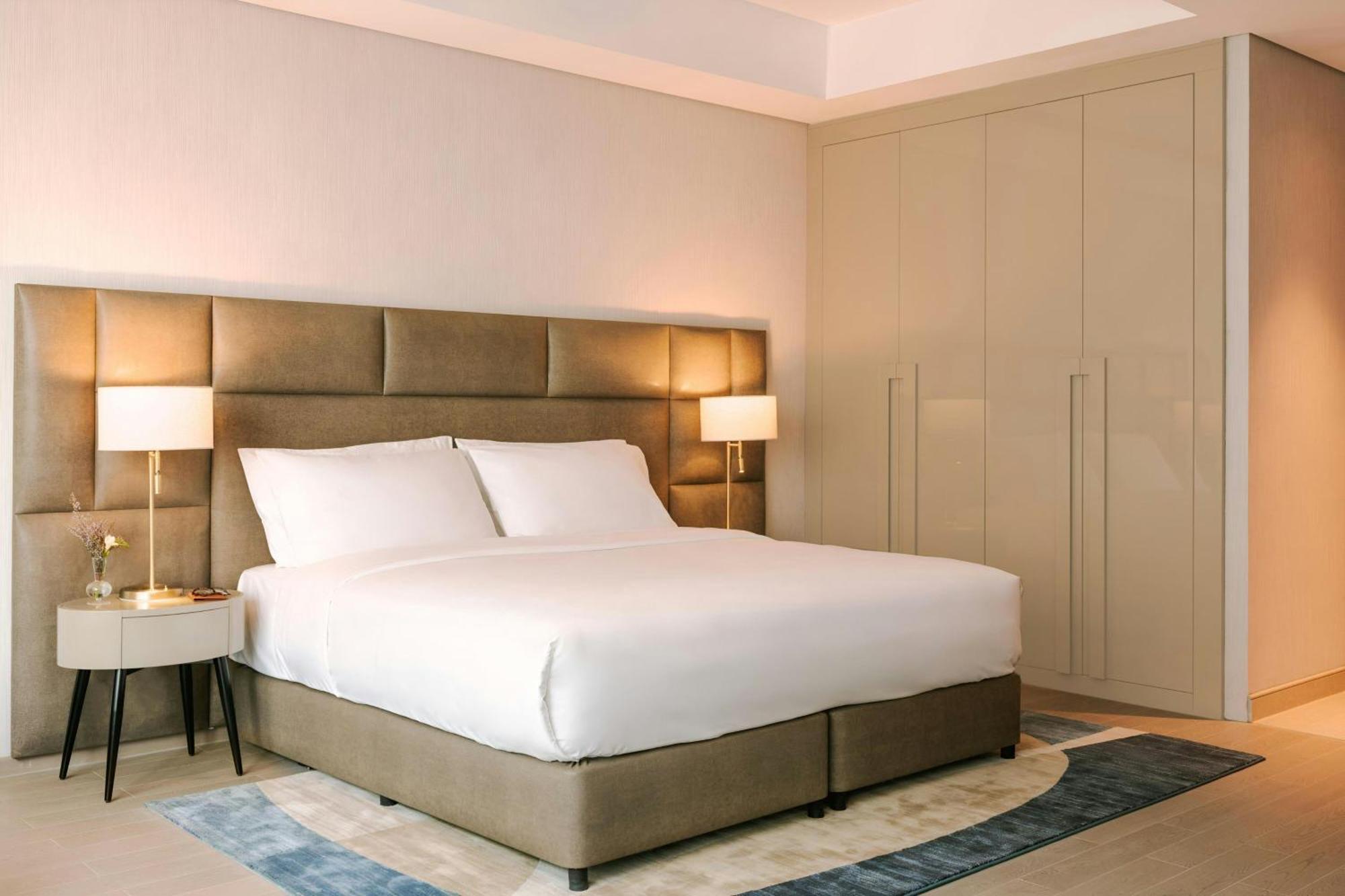 Executive Suite 1 BDR