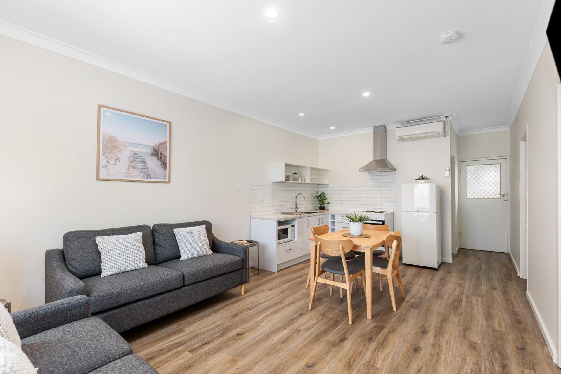 Deluxe Two-Bedroom Apartment