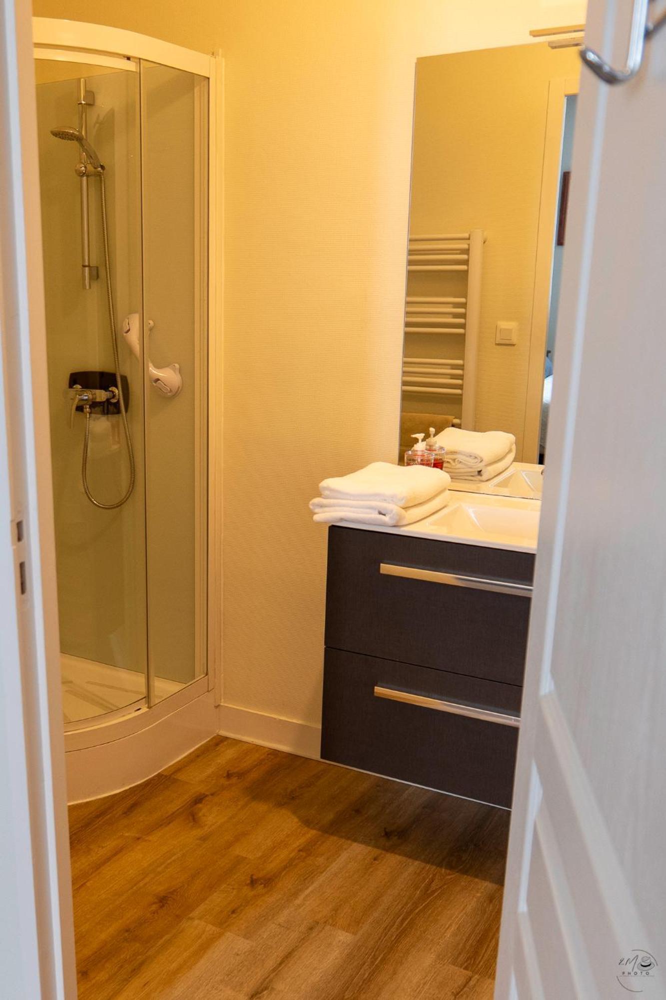 Chambre Double avec Salle de Bains Privative