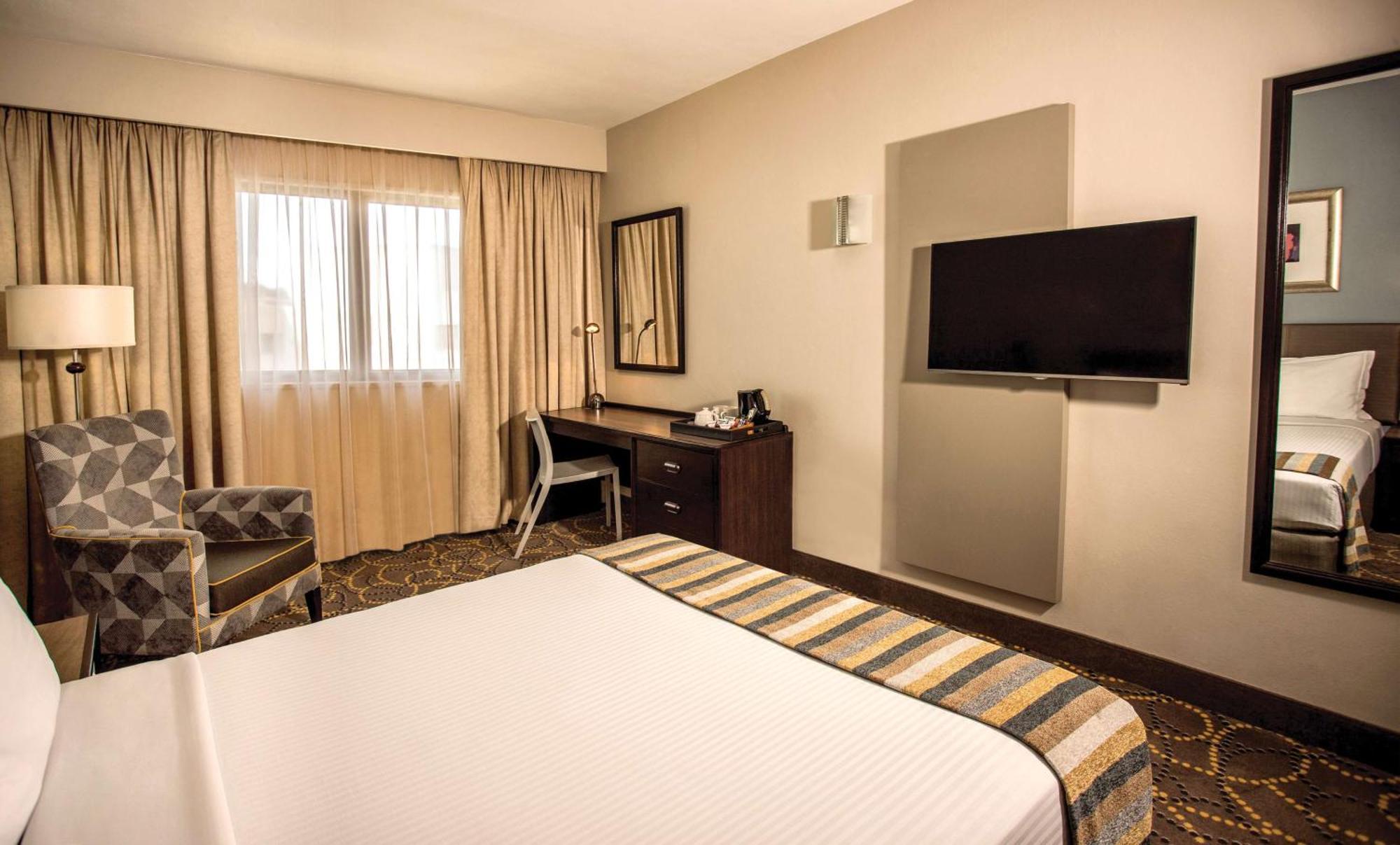 Superior Queen Room