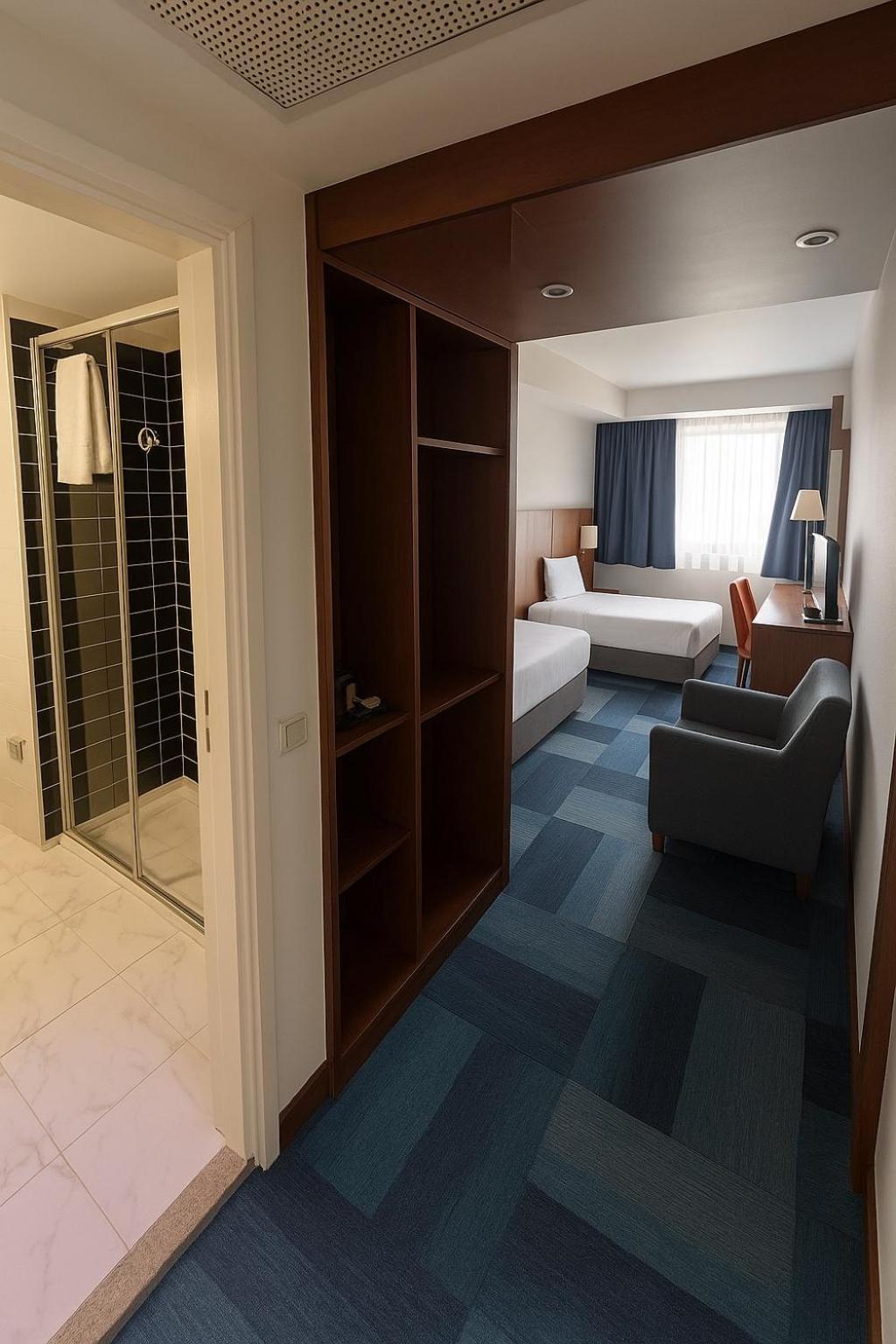 Superior Double Room,1672582727:JPEG
