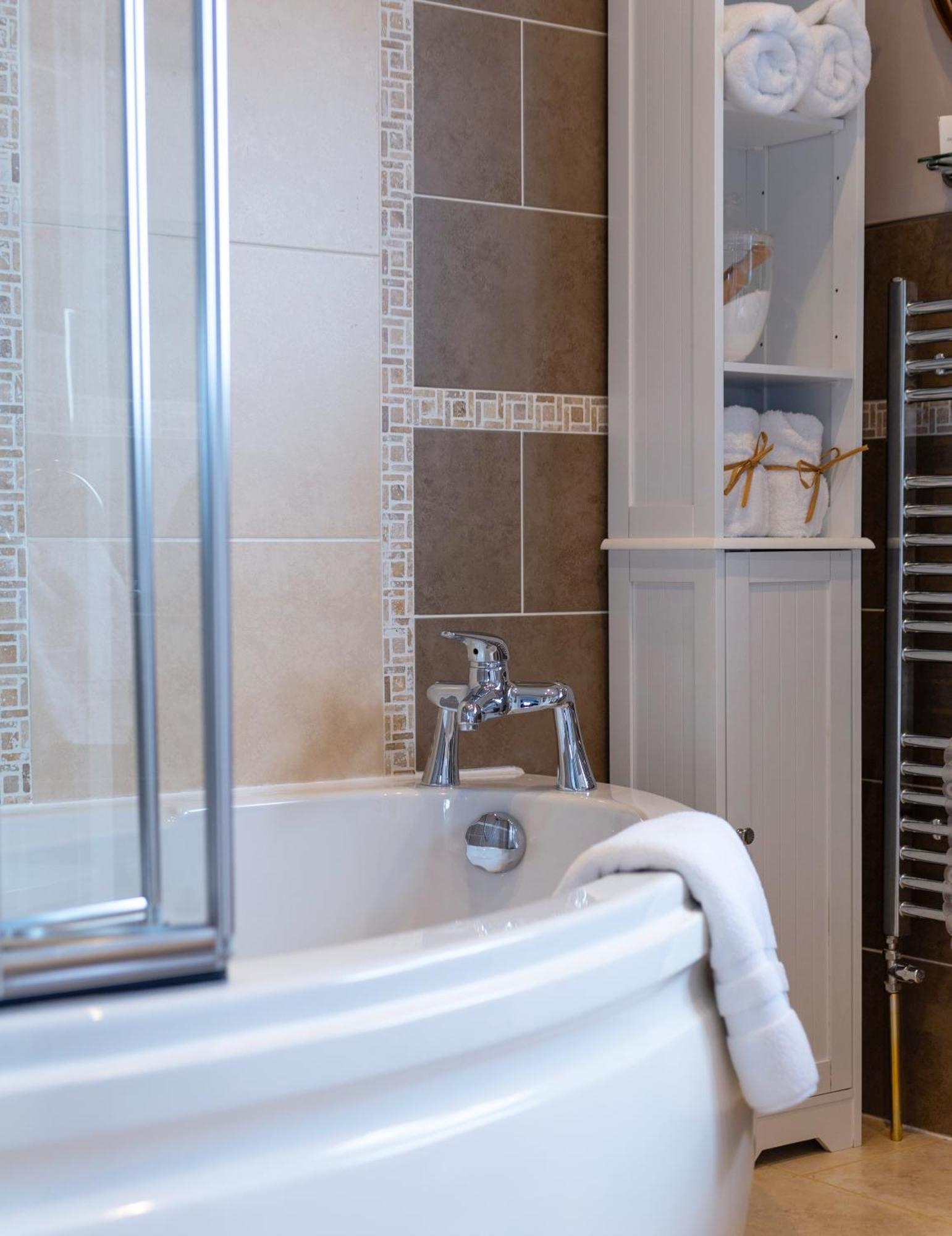 Deluxe Double Room with Bath