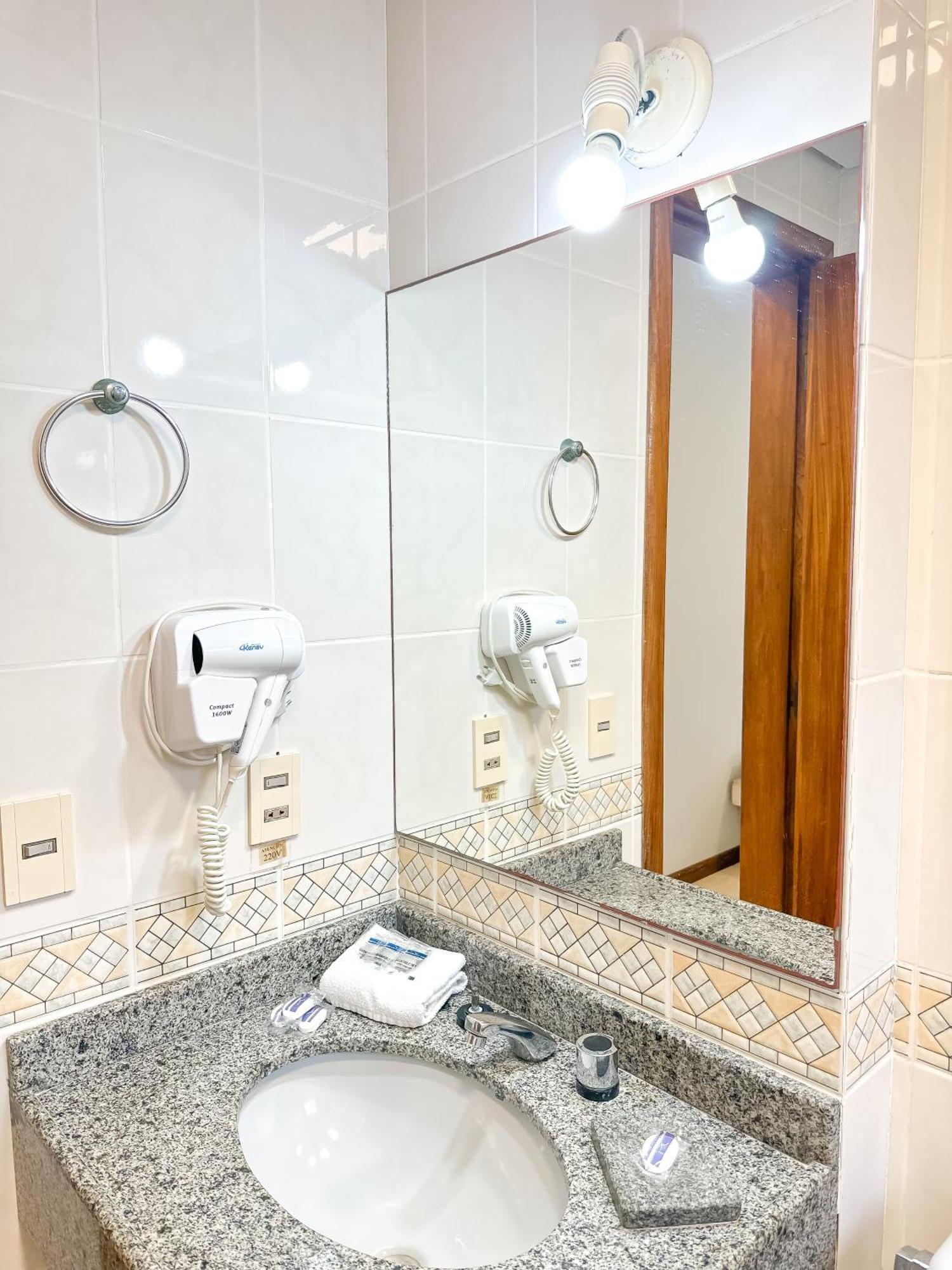 Estudio Triple Estándar