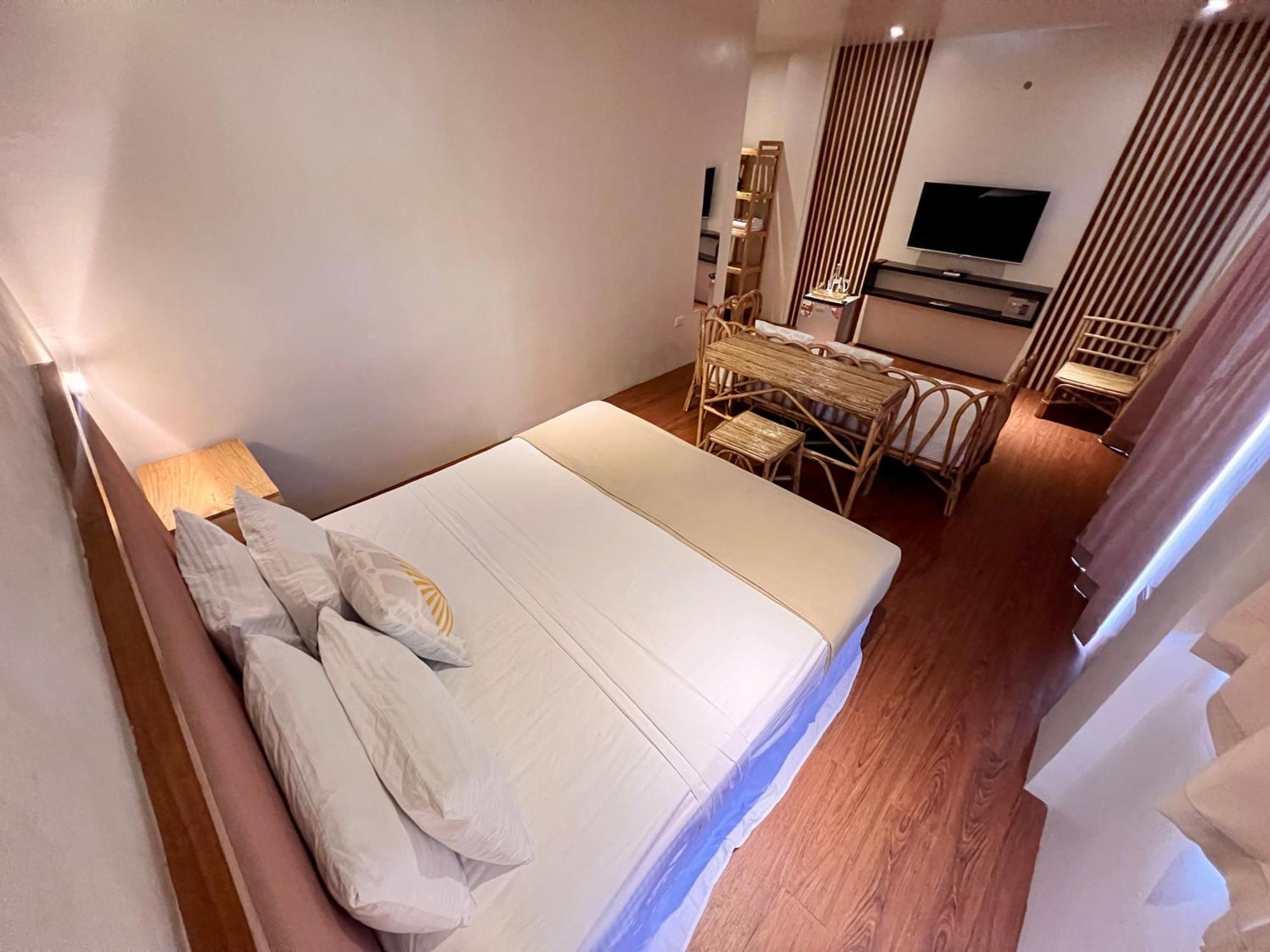 Junior Suite,1673004162:JPEG