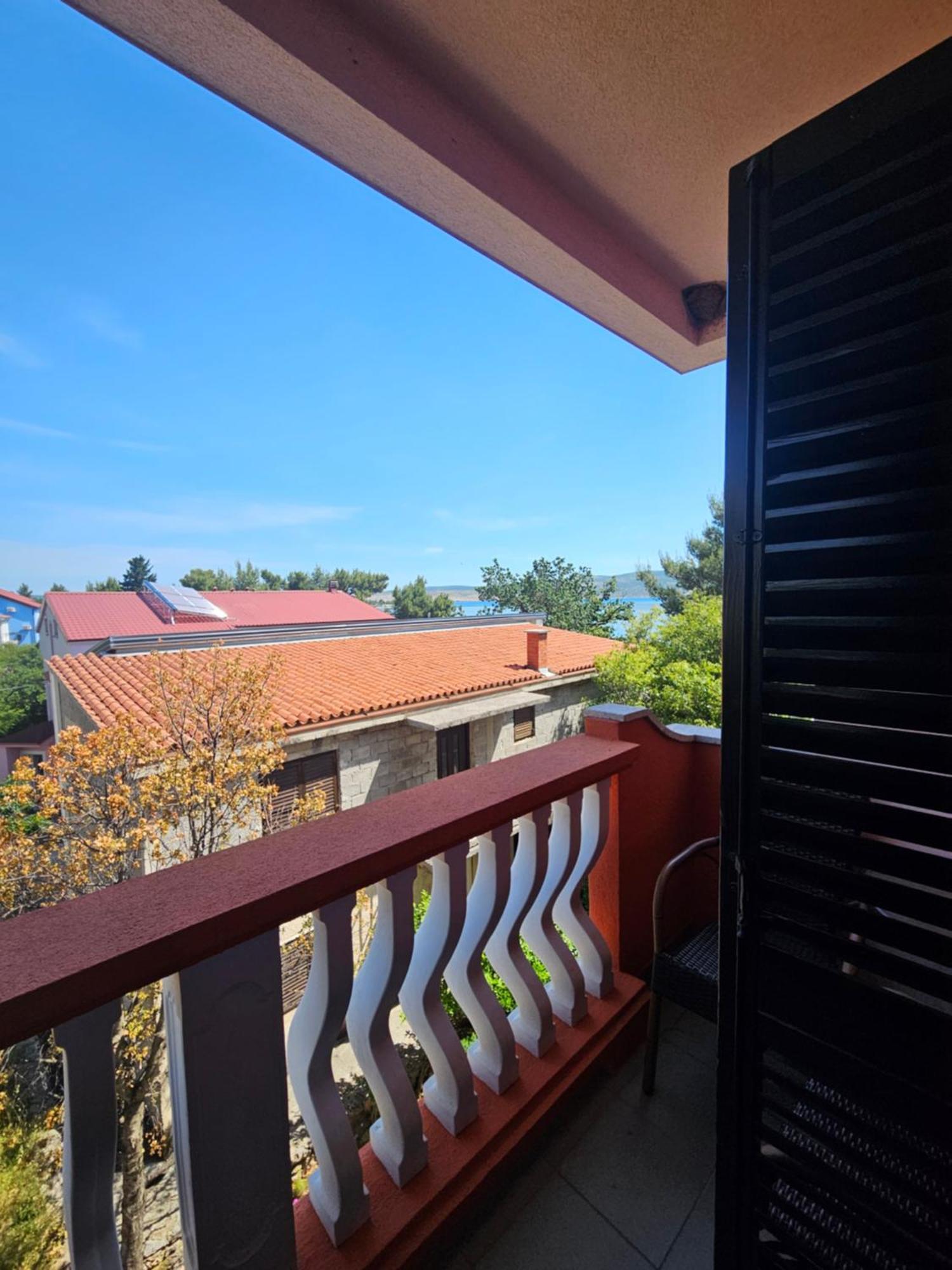 One-Bedroom Apartment with Balcony