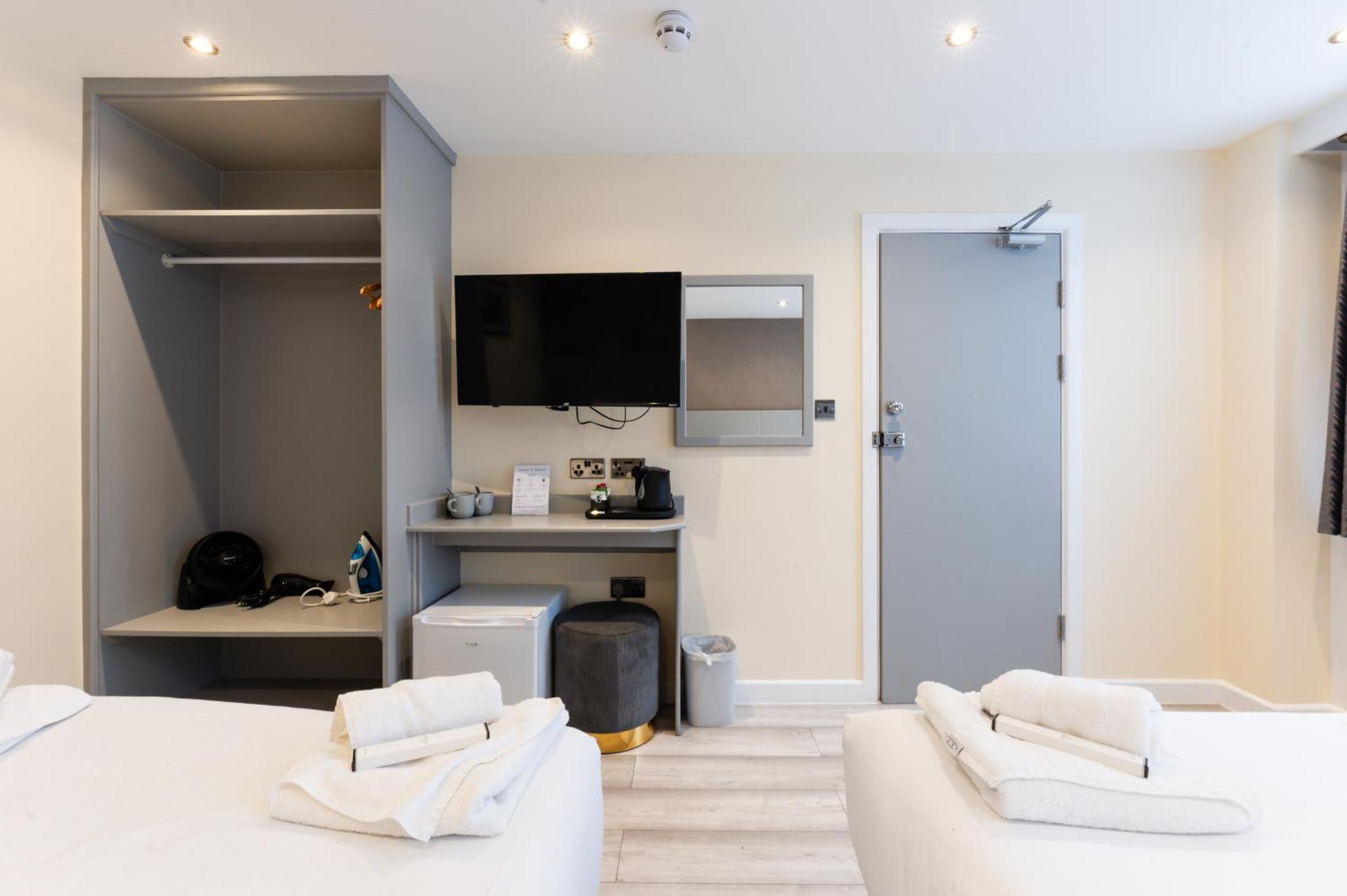 Luxury Quadruple Room