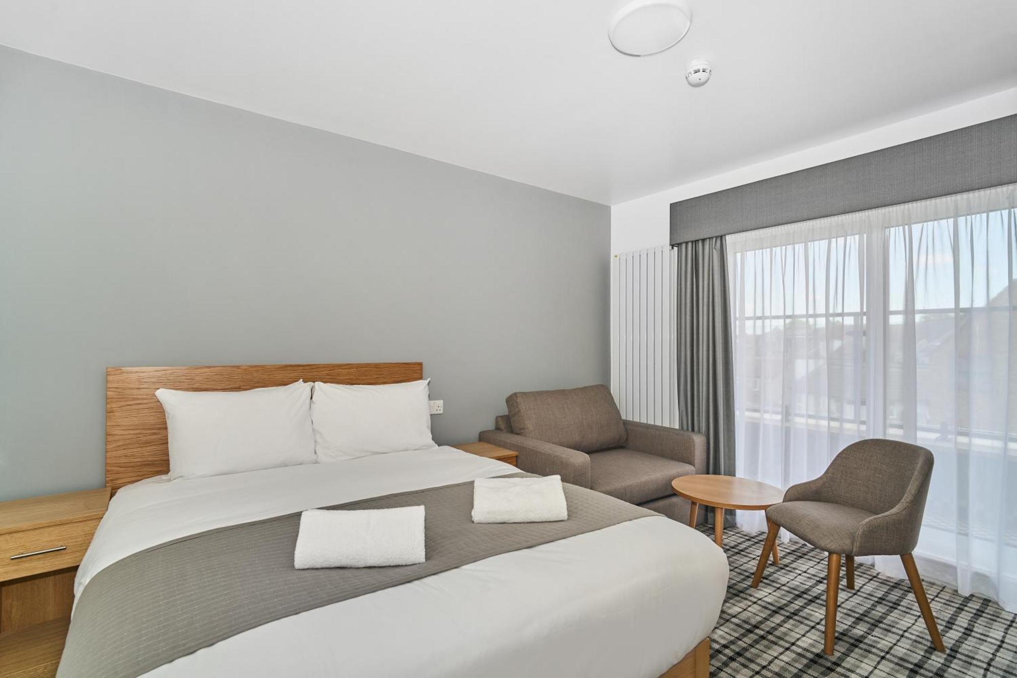 Two-Bedroom King Apartment with Two Sofa Beds, Balcony and Kitchen - Non-Smoking