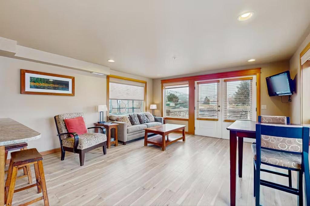 Two-Bedroom Apartment Terrace