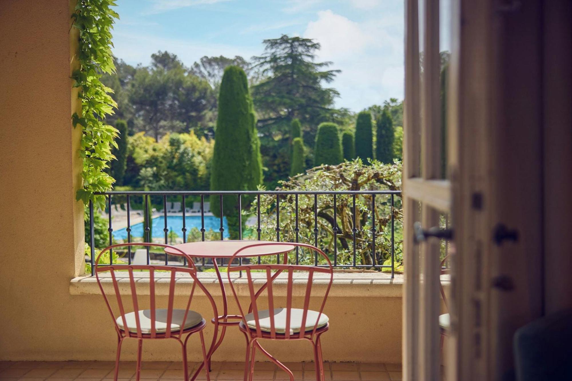 Superior Double Room with Balcony and Garden View
