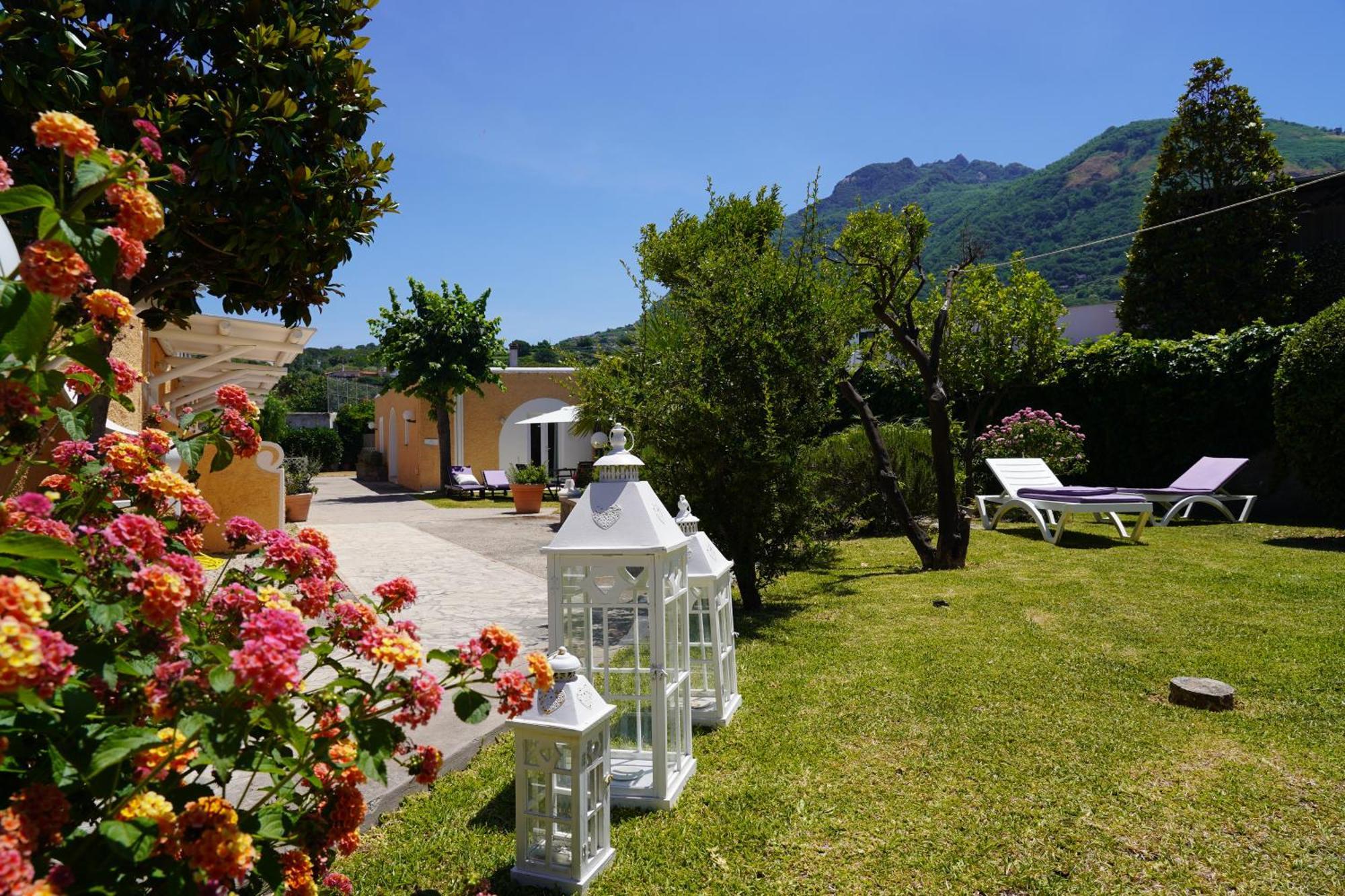 Double or Twin Room with Garden View