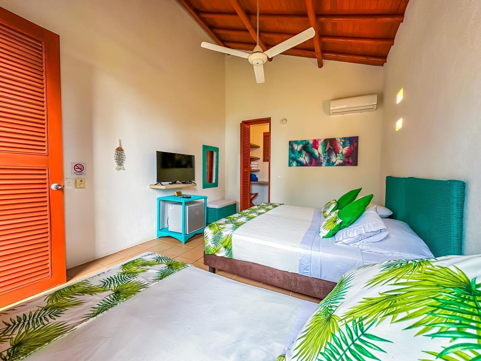 Deluxe Triple Room with Sea View