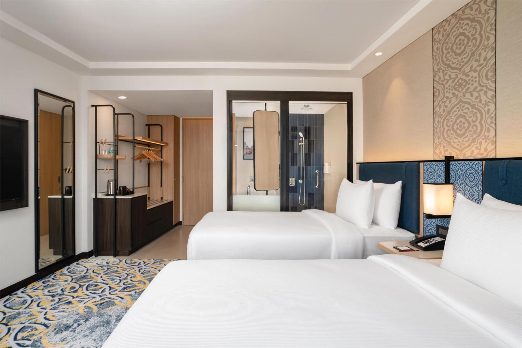 Twin Room with 50% discount on Buffet Dining, 15% discount on laundry , 20% discount on à la carte and Happy Hours 1+1 offer on select beverages from 4pm to 8pm