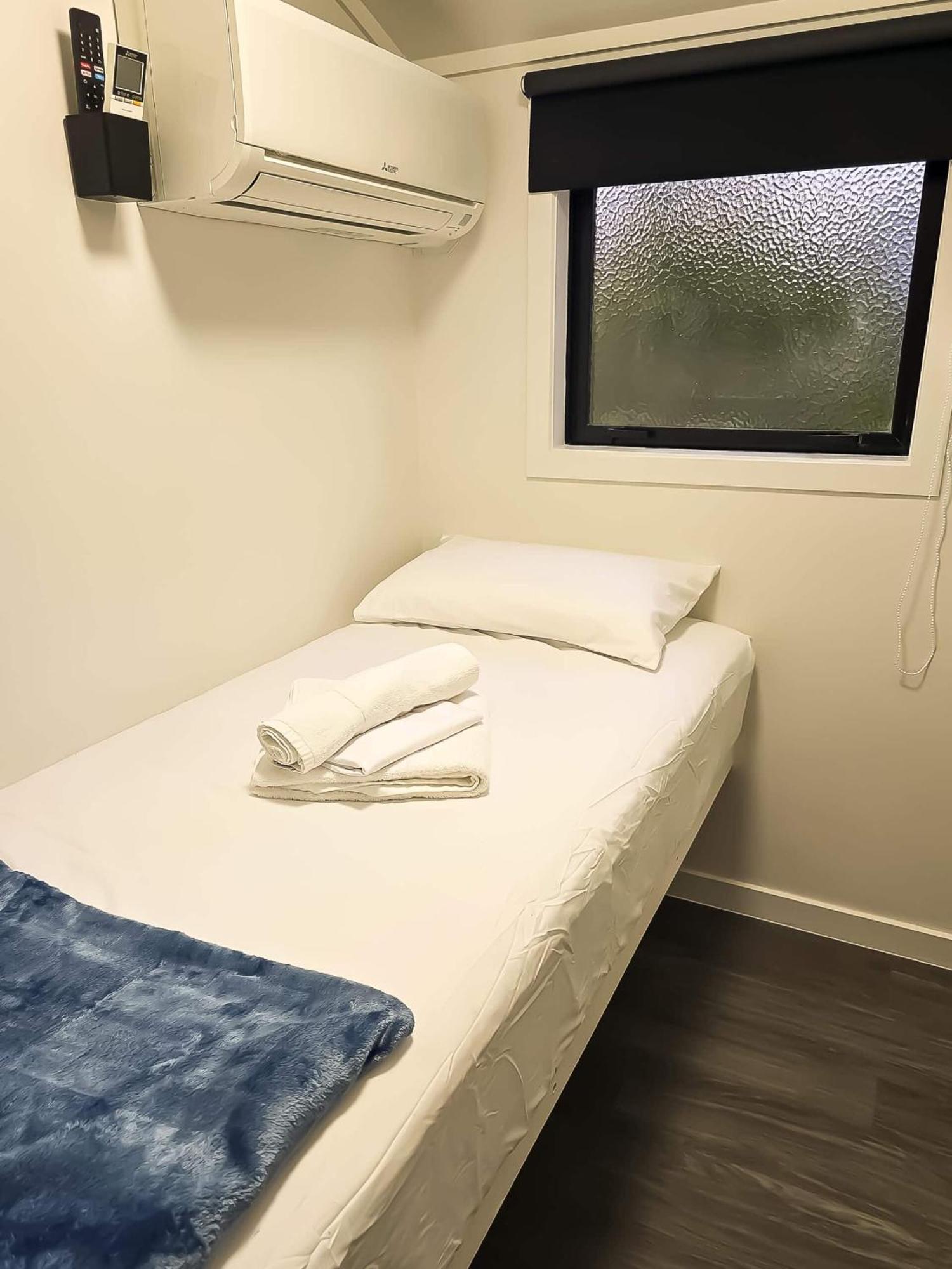 Single Room with Shared Bathroom