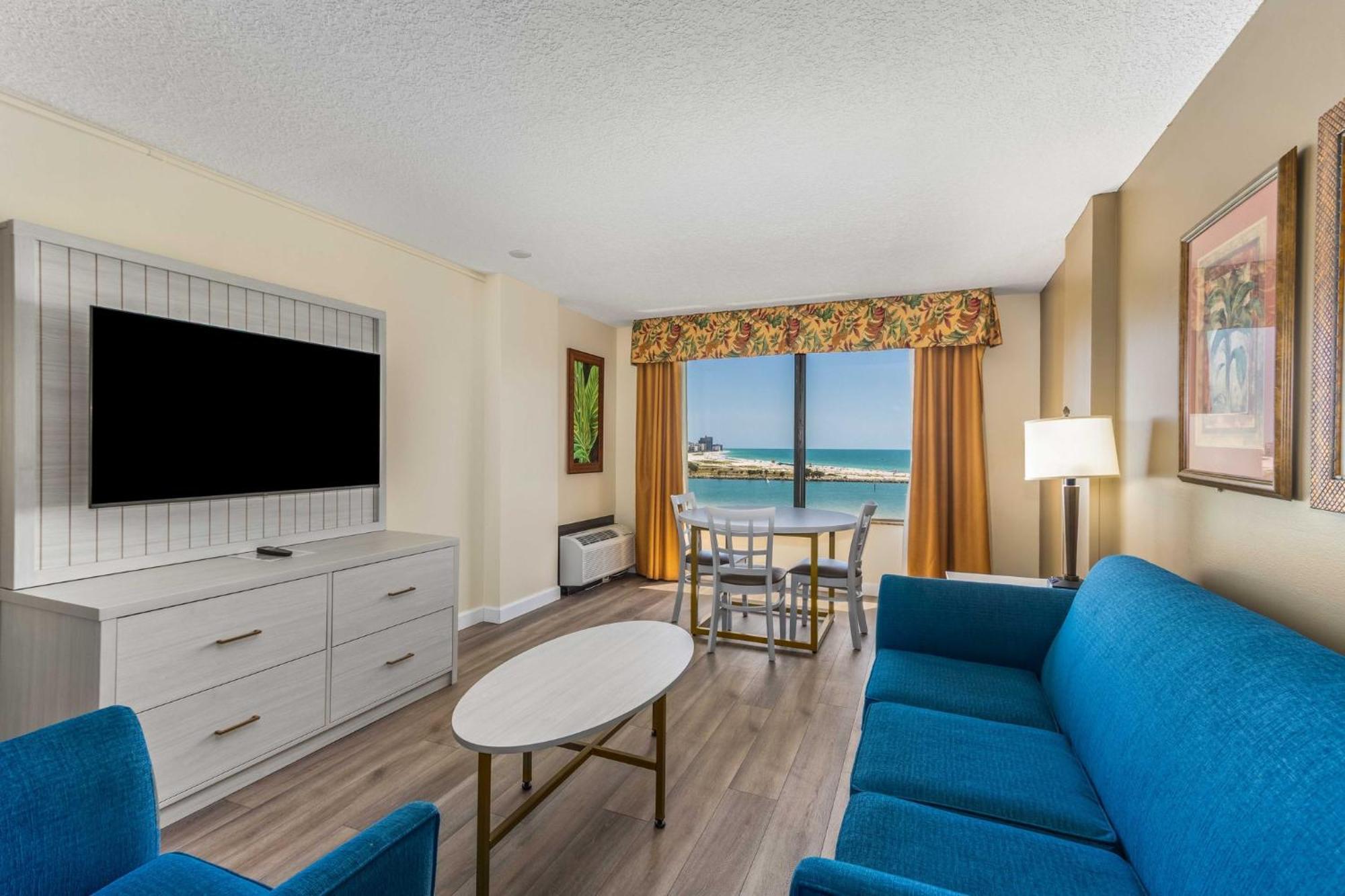 One-Bedroom Suite Balcony Gulf View