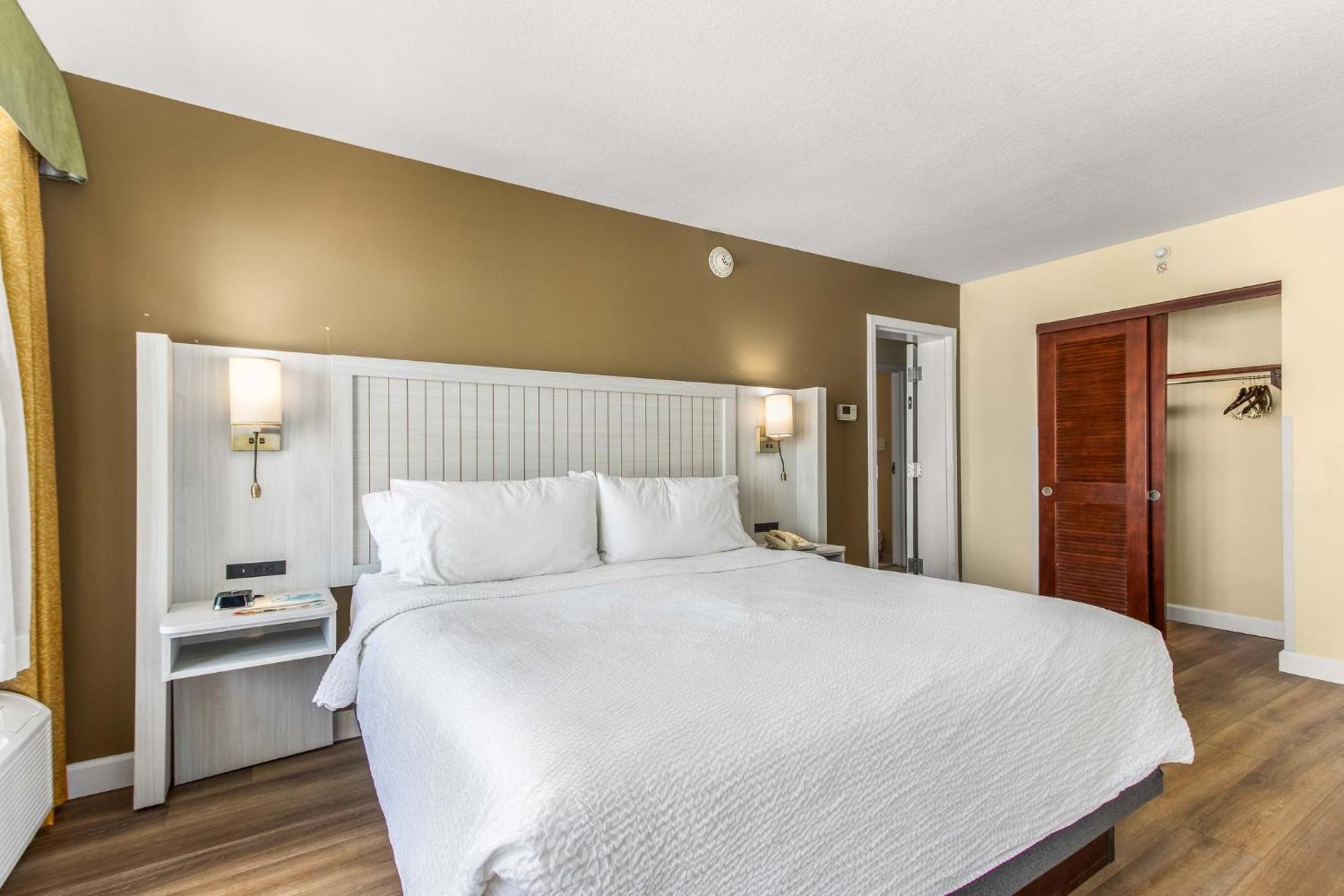 One-Bedroom Suite Balcony