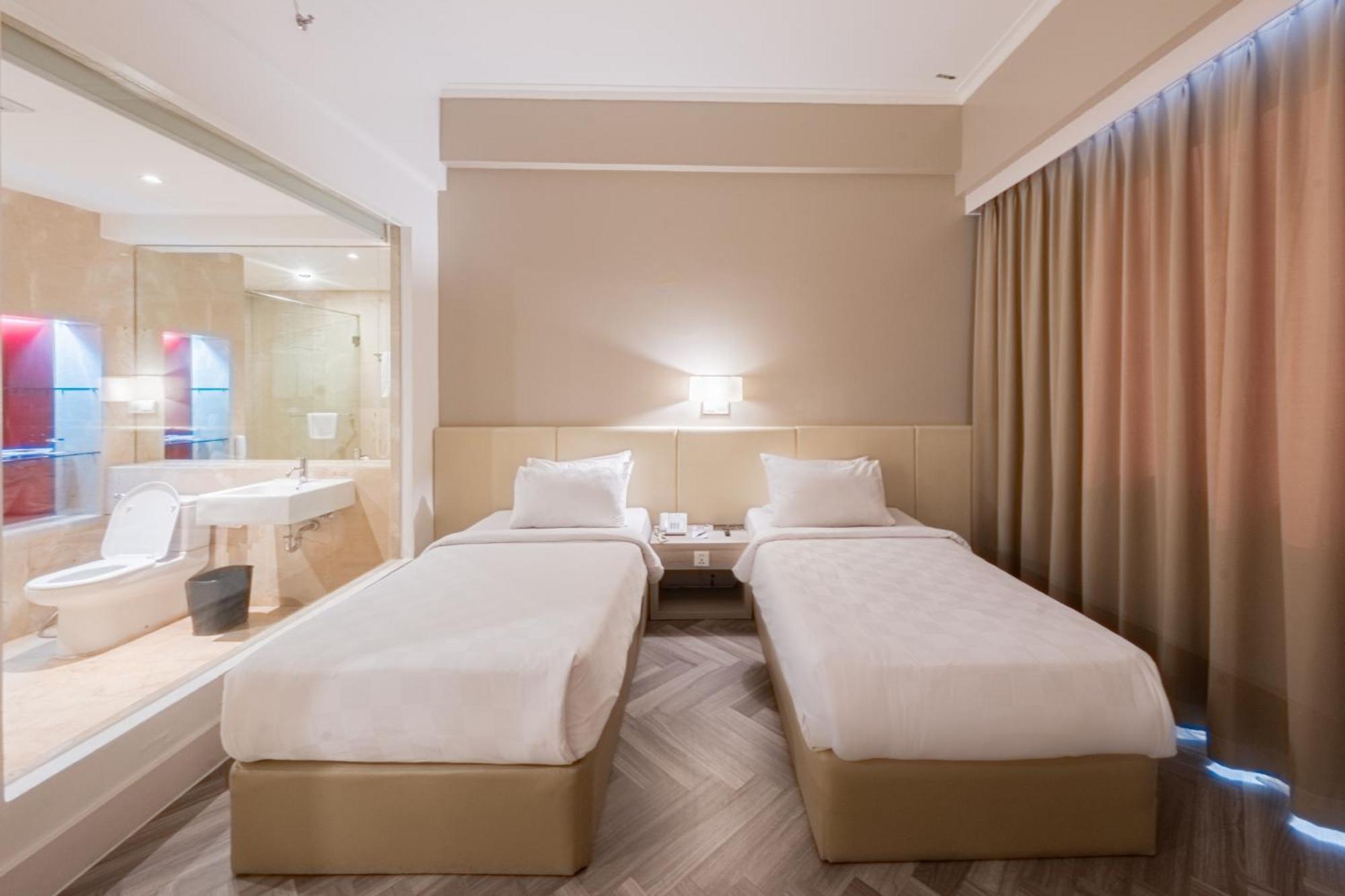 Superior Twin Room Aquaboom Tickets 2 pax,1675806530:JPEG
