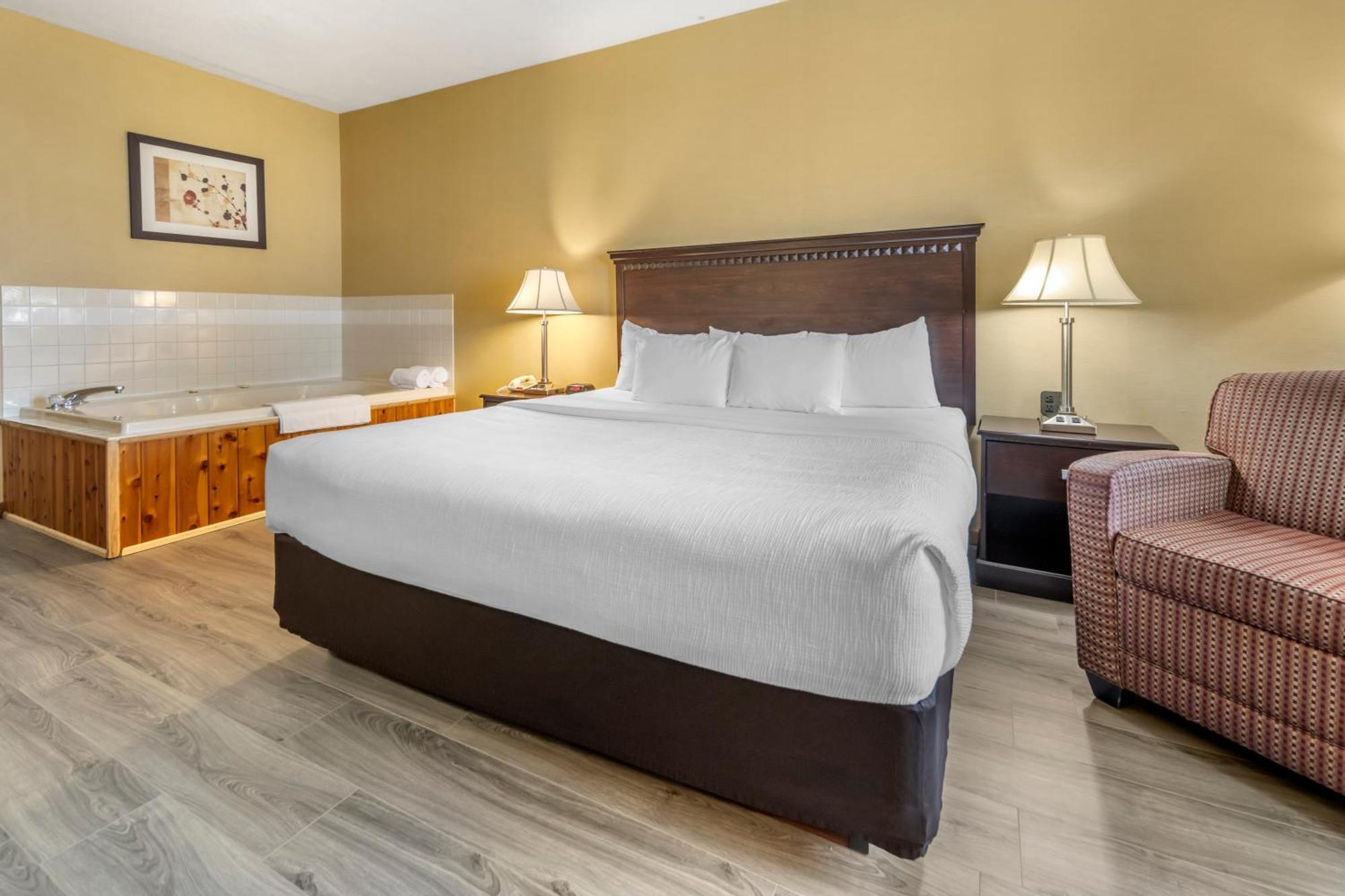 King Room with Spa Bath - Non-Smoking